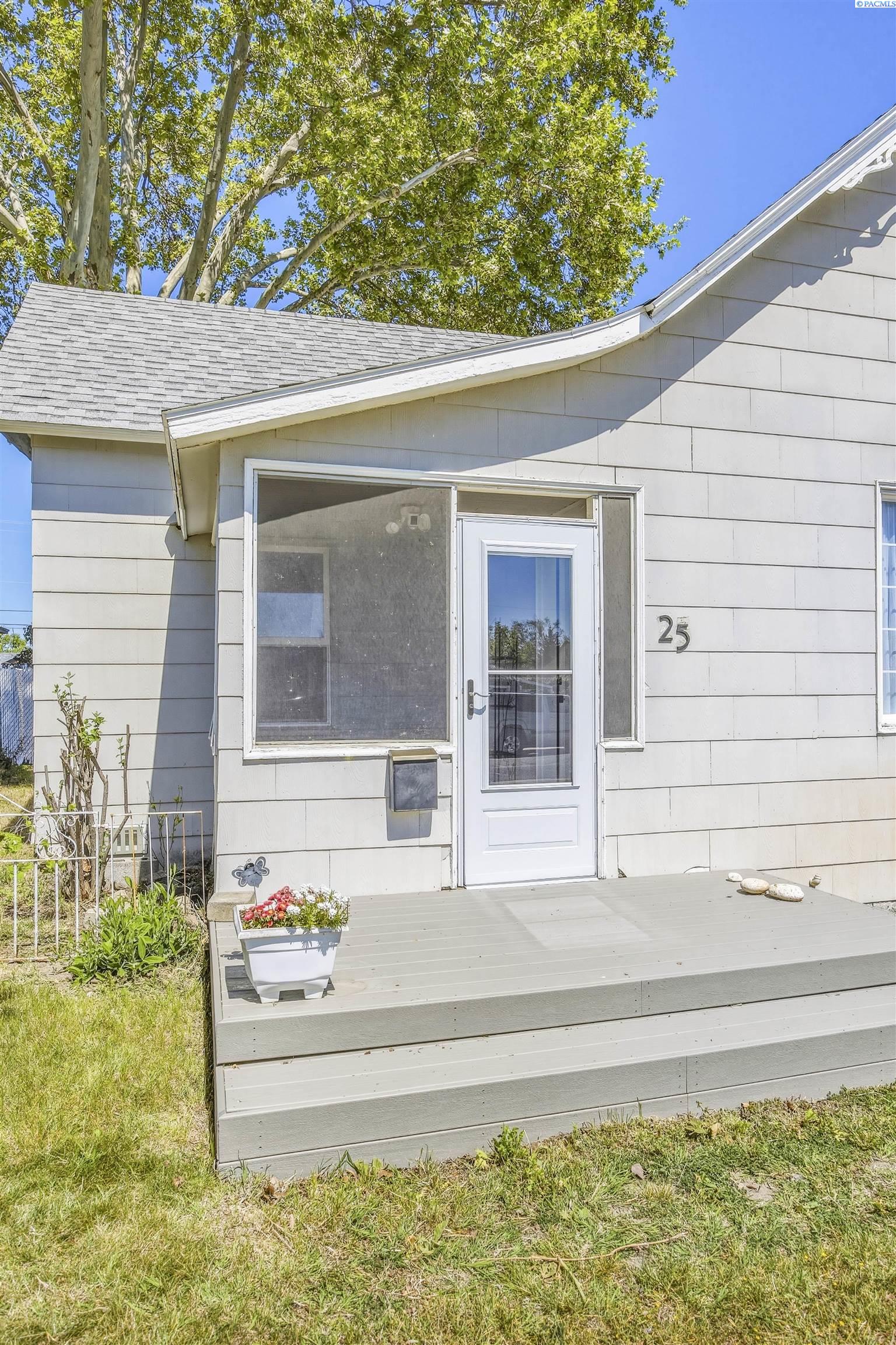 25 3rd Ave, Kennewick, WA 99336