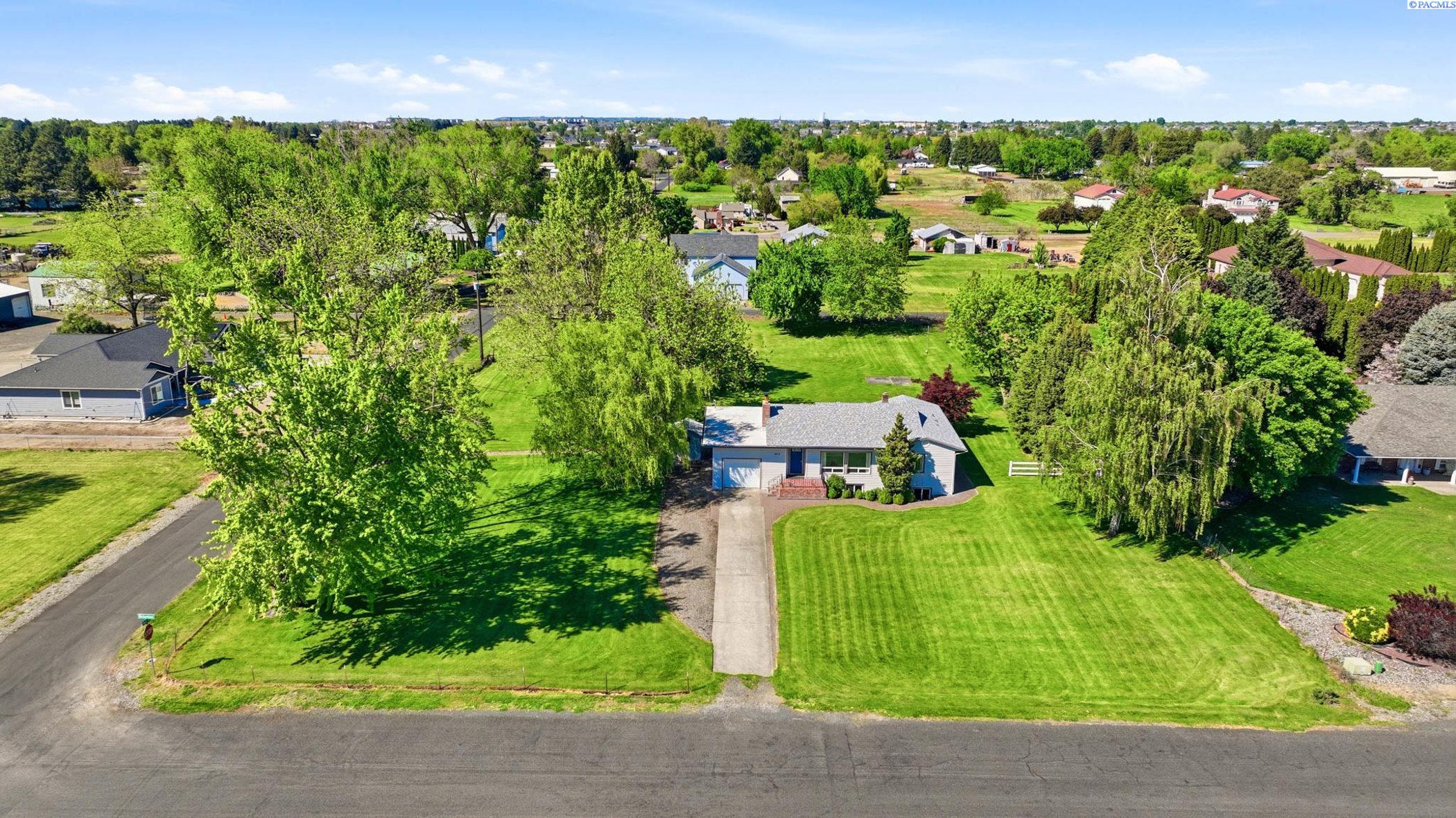 9517 Richardson Rd, Pasco, WA 99301