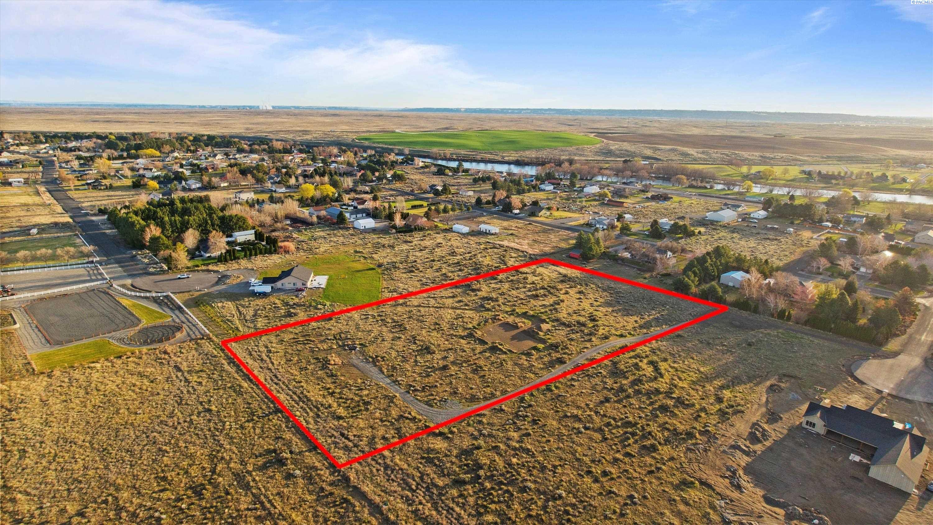 43703 Carel Ln, West Richland, WA 99353