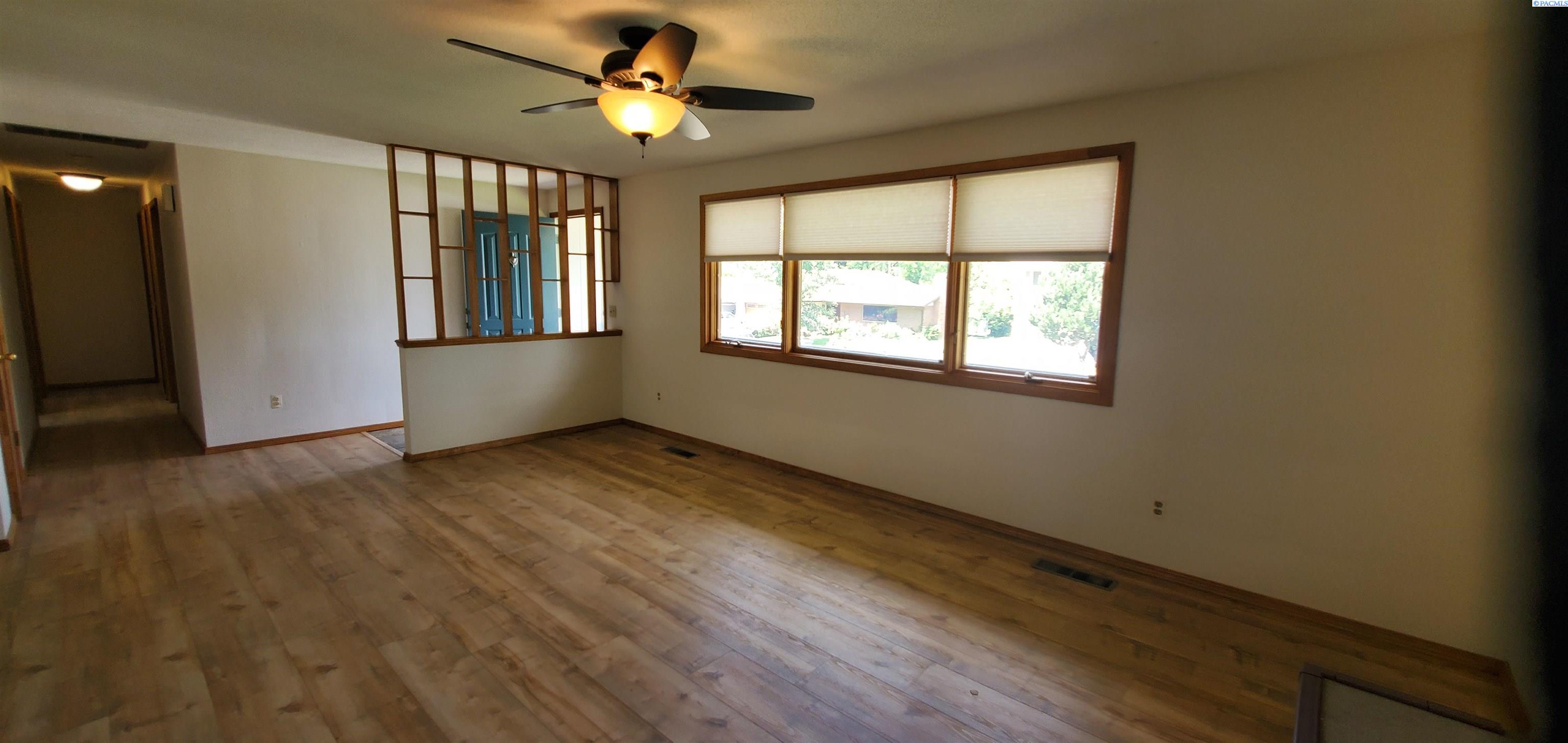 513 Holly , Richland, WA 99354
