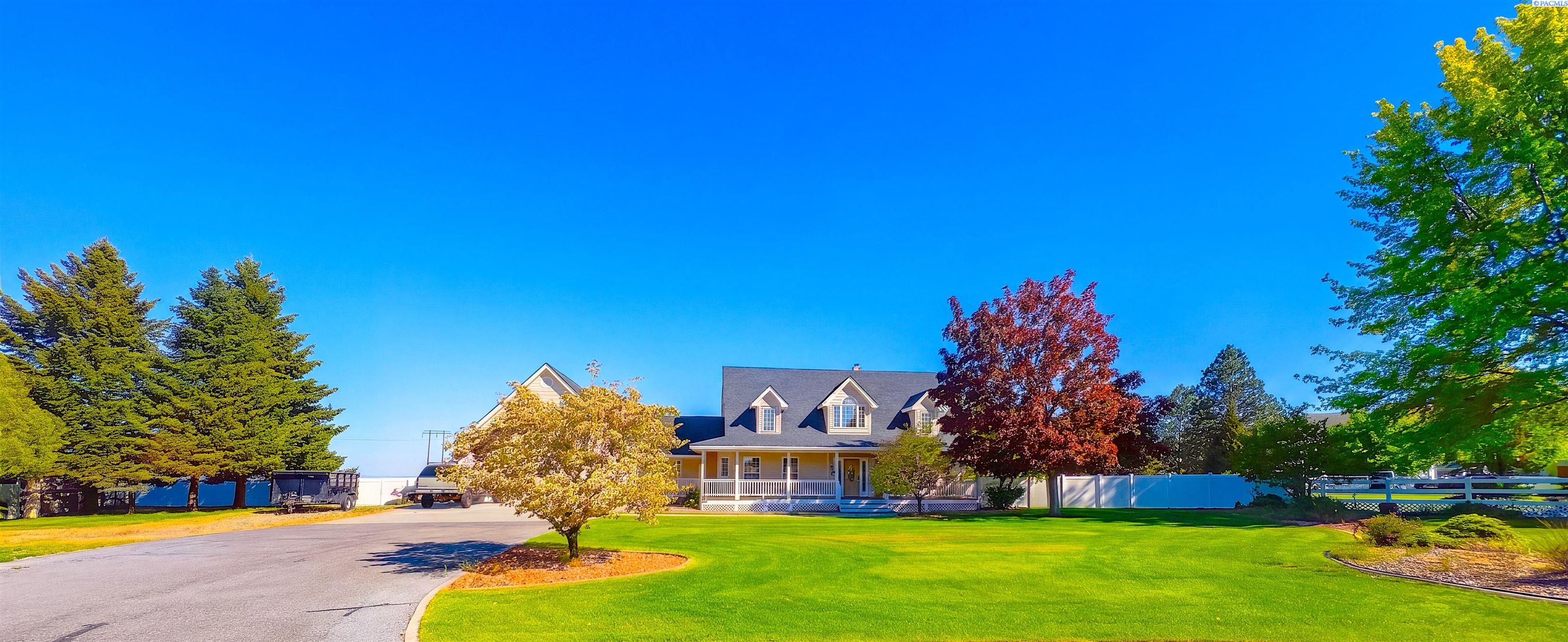 3003 Mt Stuart Ct, West Richland, WA 99353