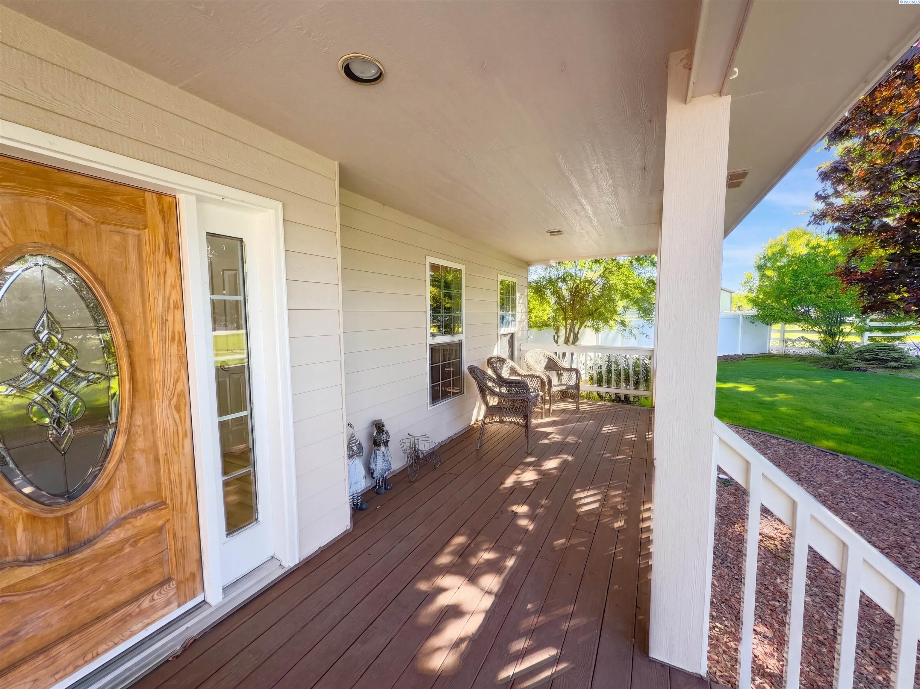 3003 Mt Stuart Ct, West Richland, WA 99353