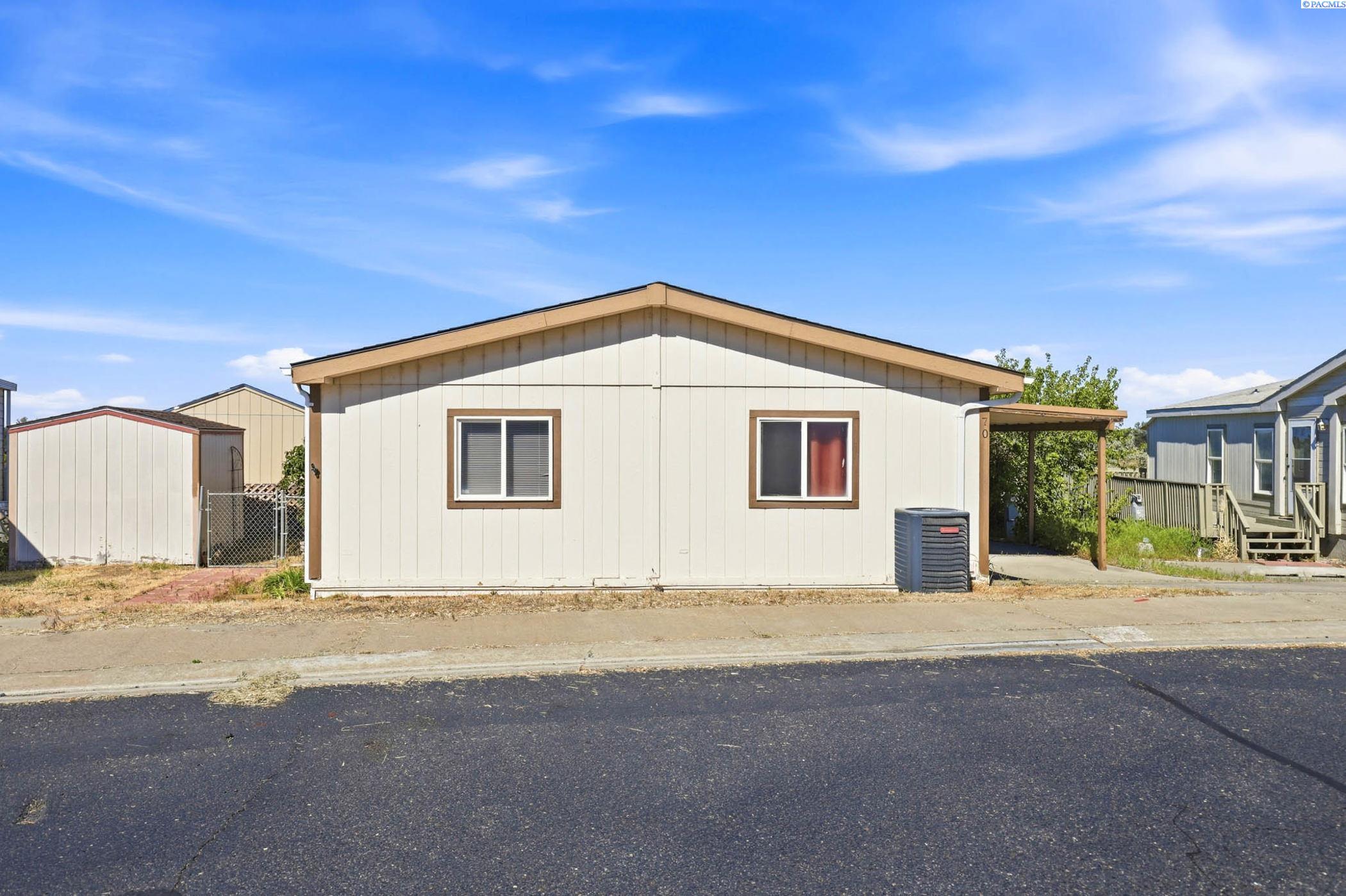 70 Ridgecliff Dr, Richland, WA 99352