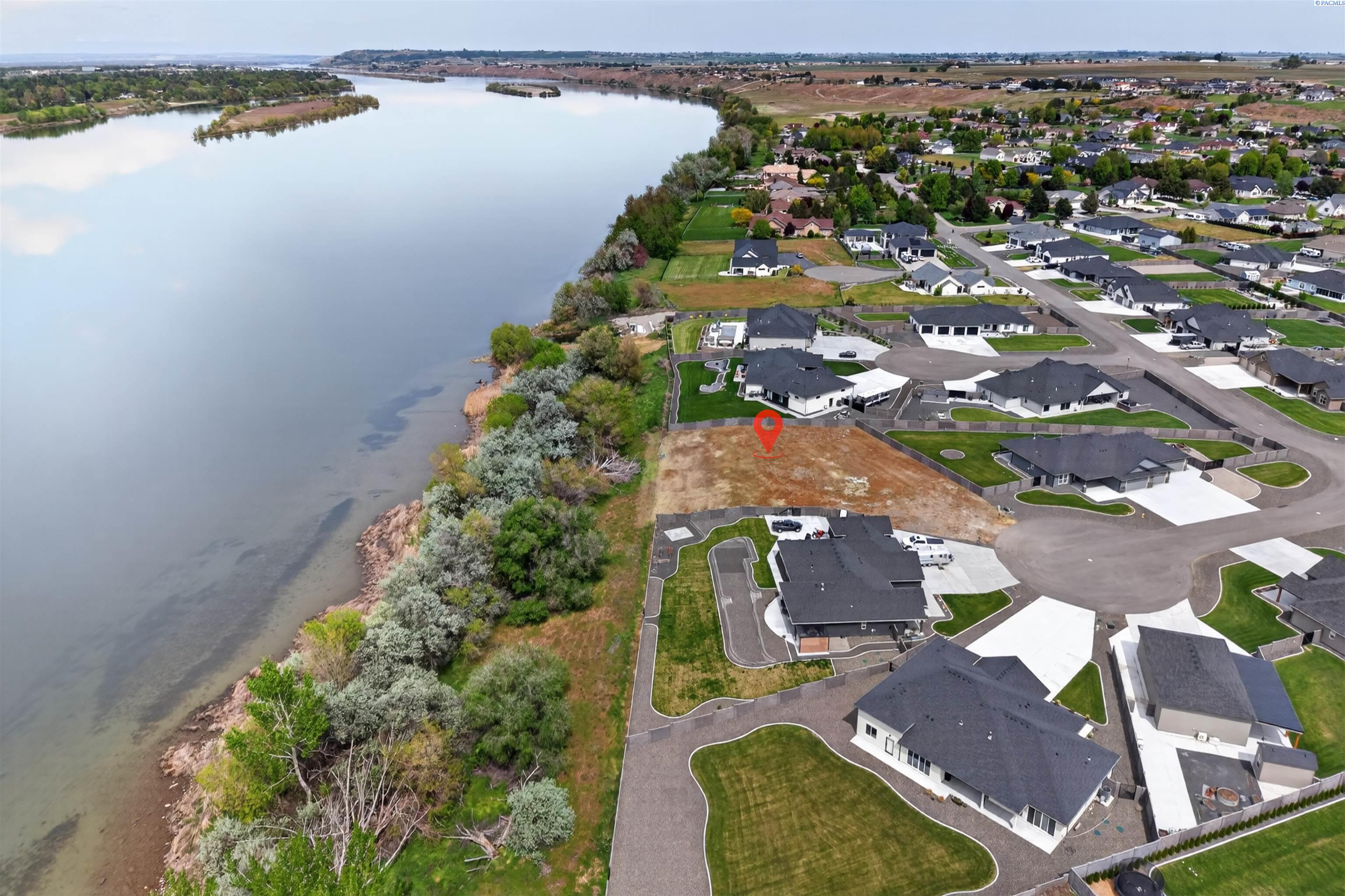 12817 Willettas Pl, Pasco, WA 99301