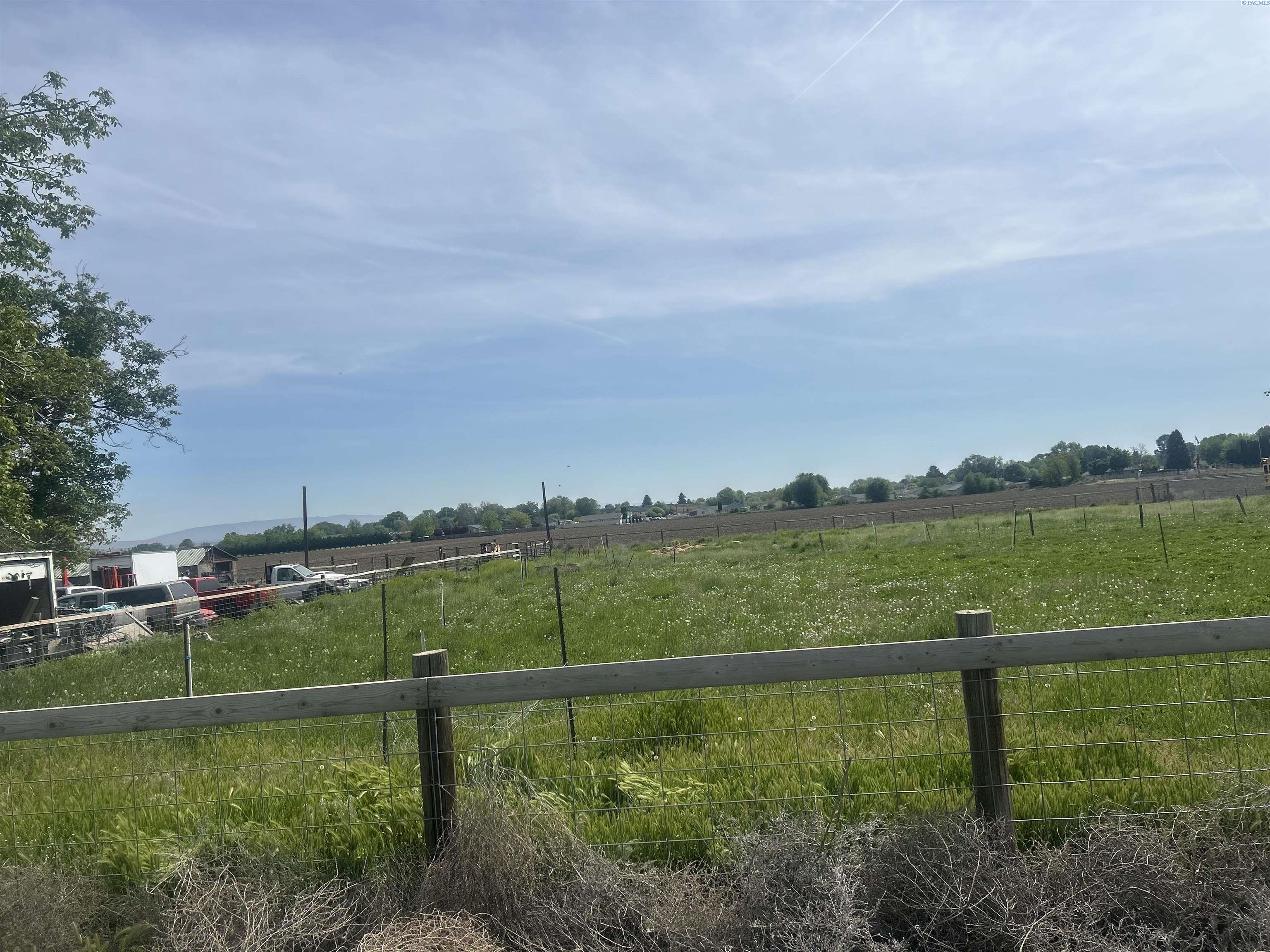 NKA 2nd Ave, Granger WA 98932