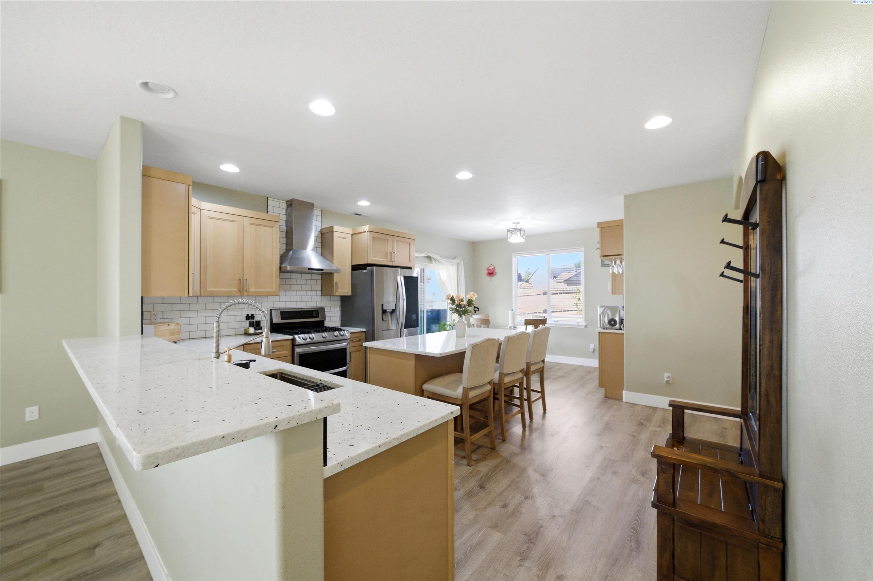 4811 Avion Dr, Pasco, WA 99301