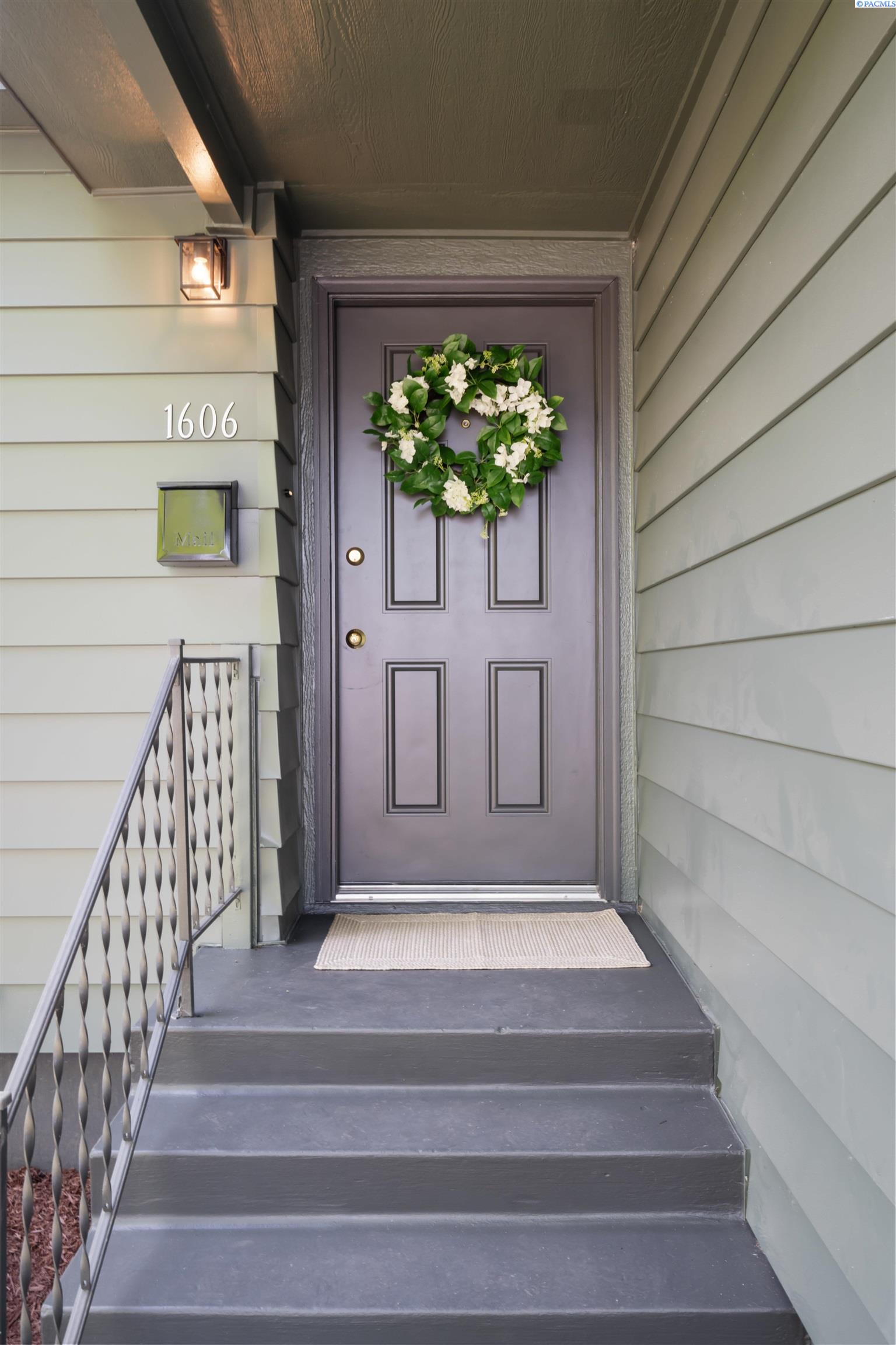 1606 Davison Ave, Richland, WA 99354