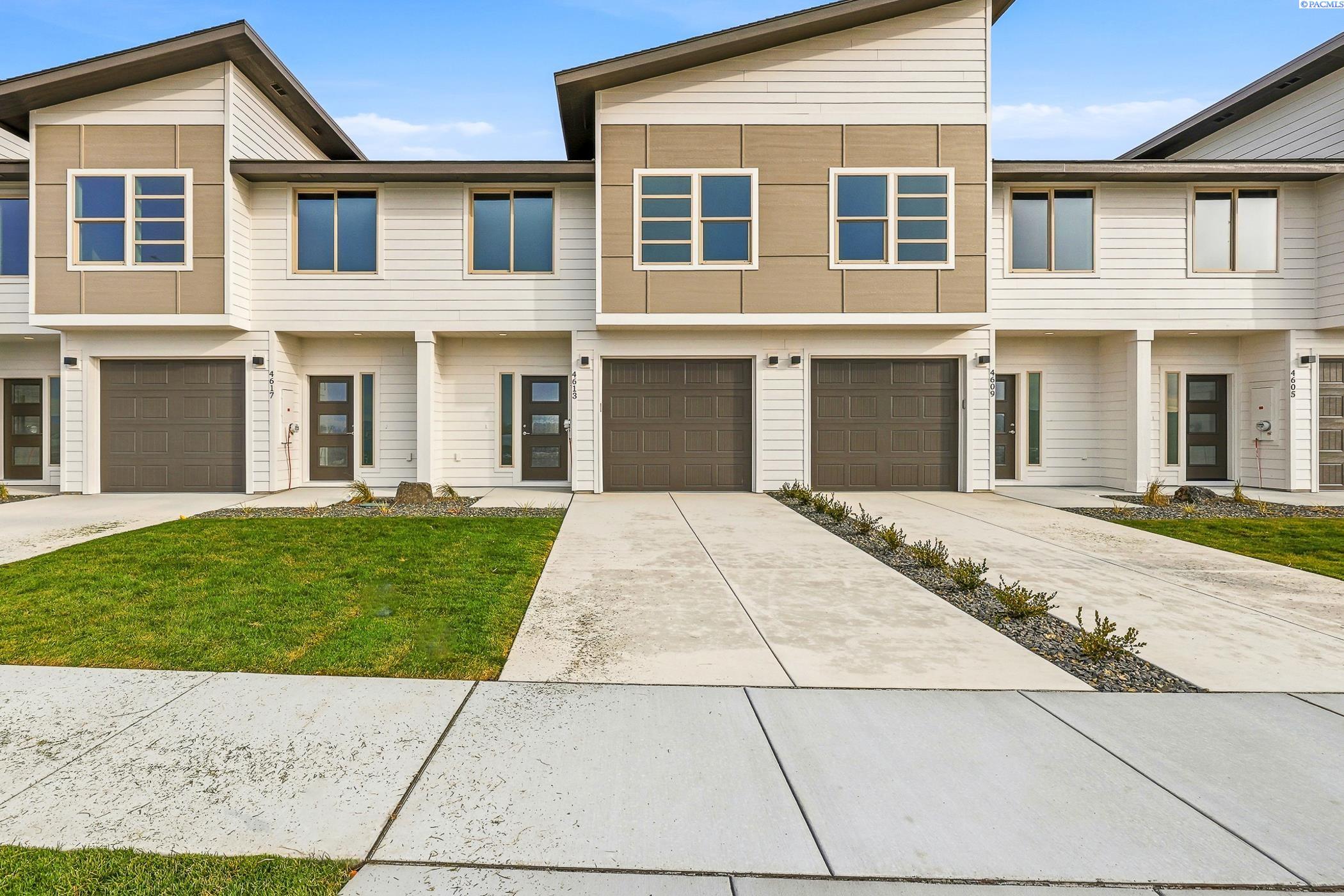 4613 Road 114 , Pasco, WA 99301