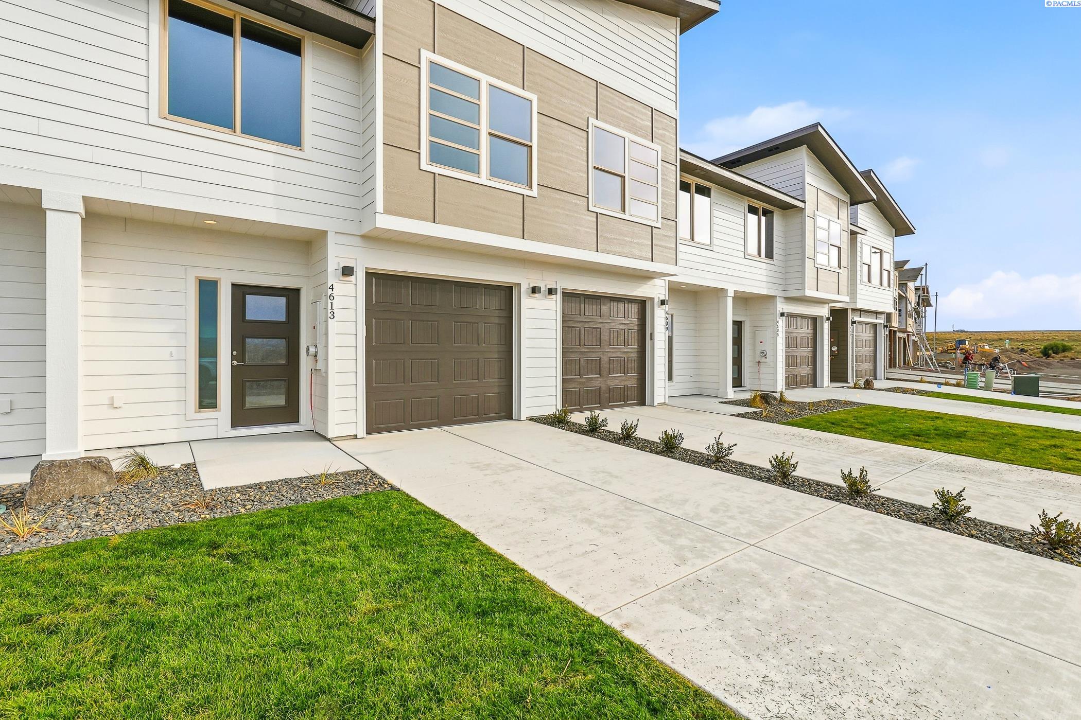 4613 Road 114 , Pasco, WA 99301
