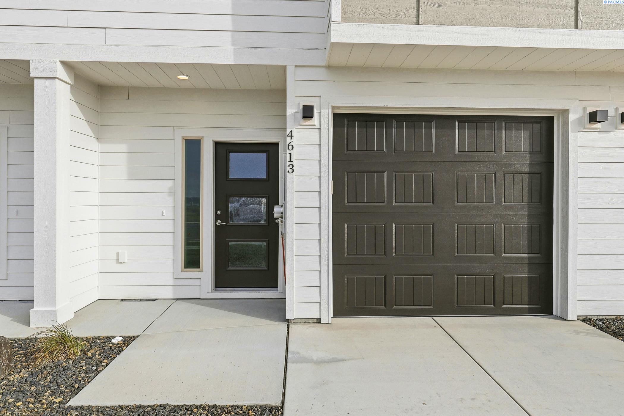 4613 Road 114 , Pasco, WA 99301
