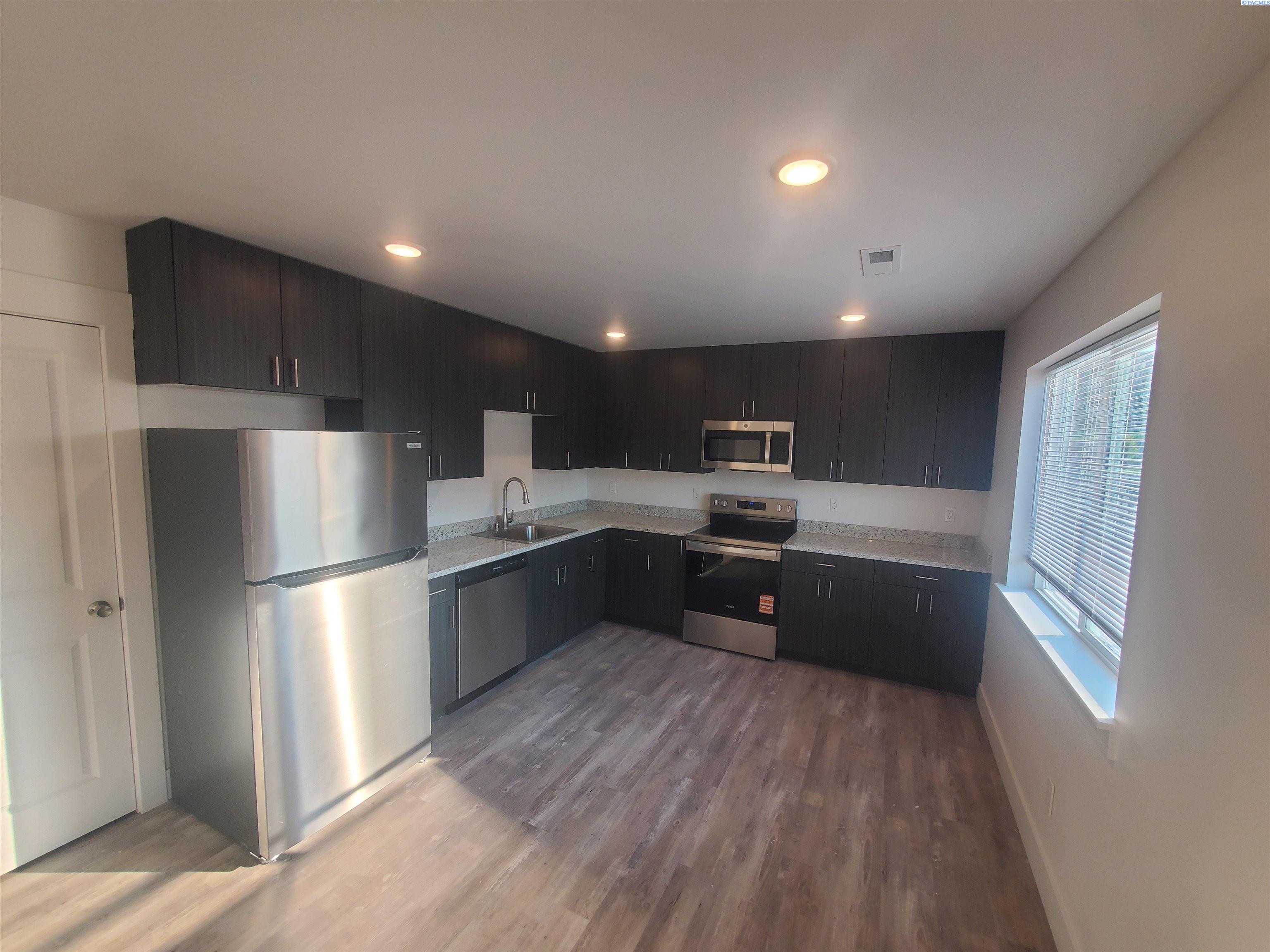 5854 41st , Kennewick, WA 99338