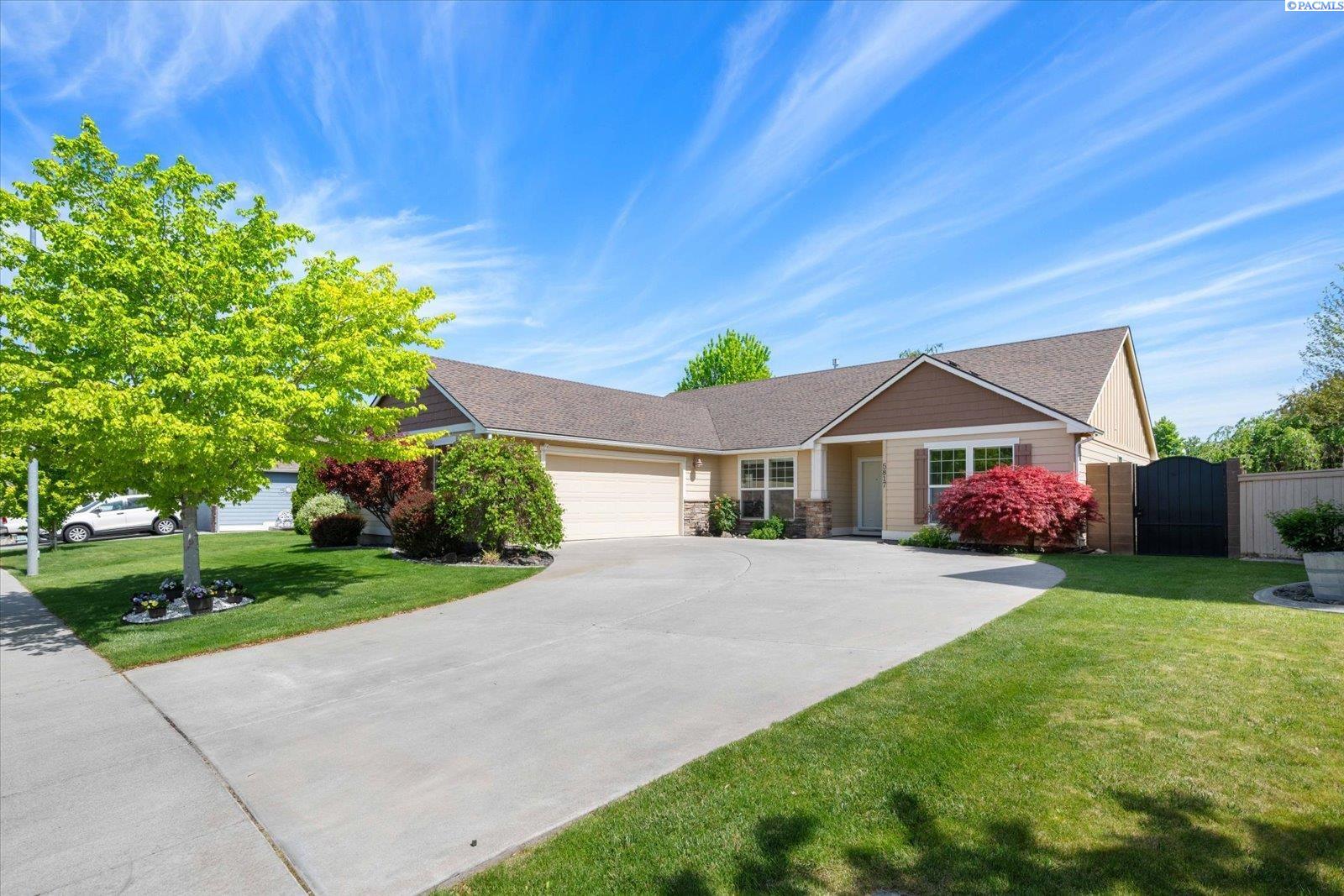 5817 17th , Kennewick, WA 99338