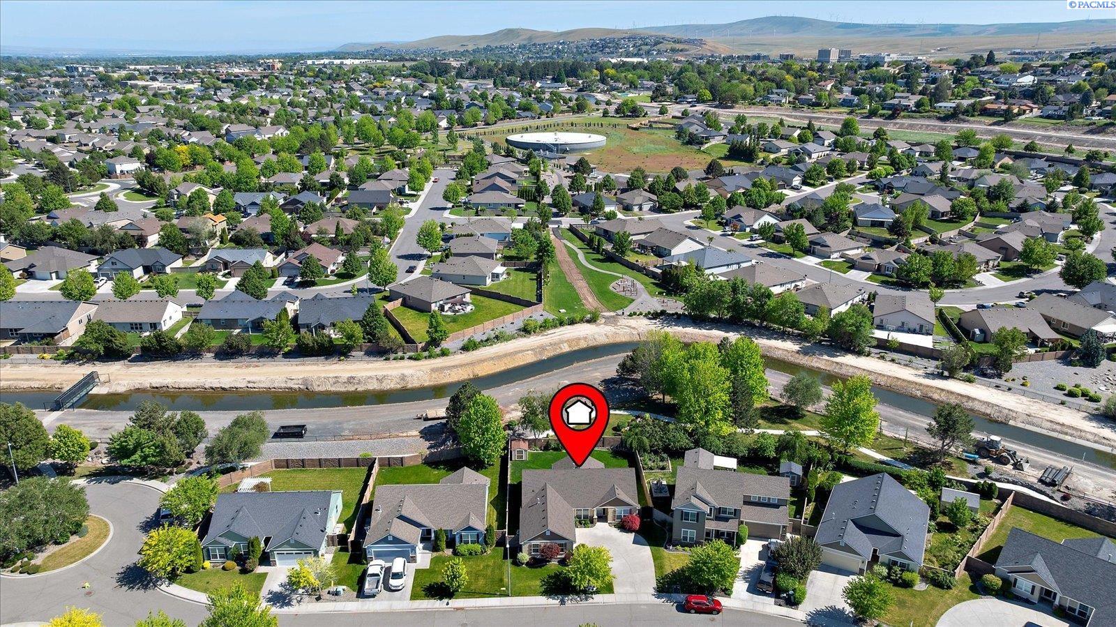 5817 17th , Kennewick, WA 99338