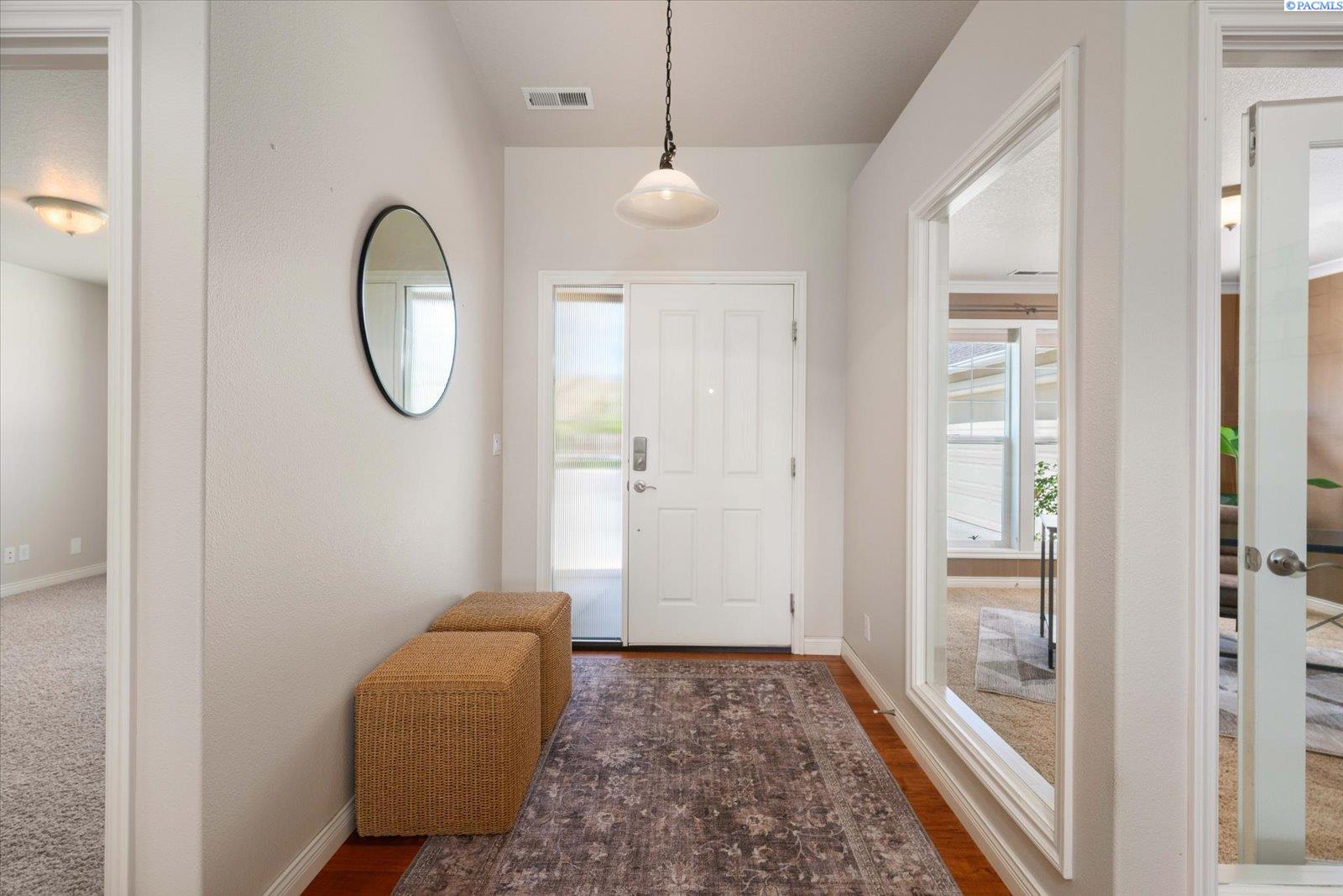 5817 17th , Kennewick, WA 99338