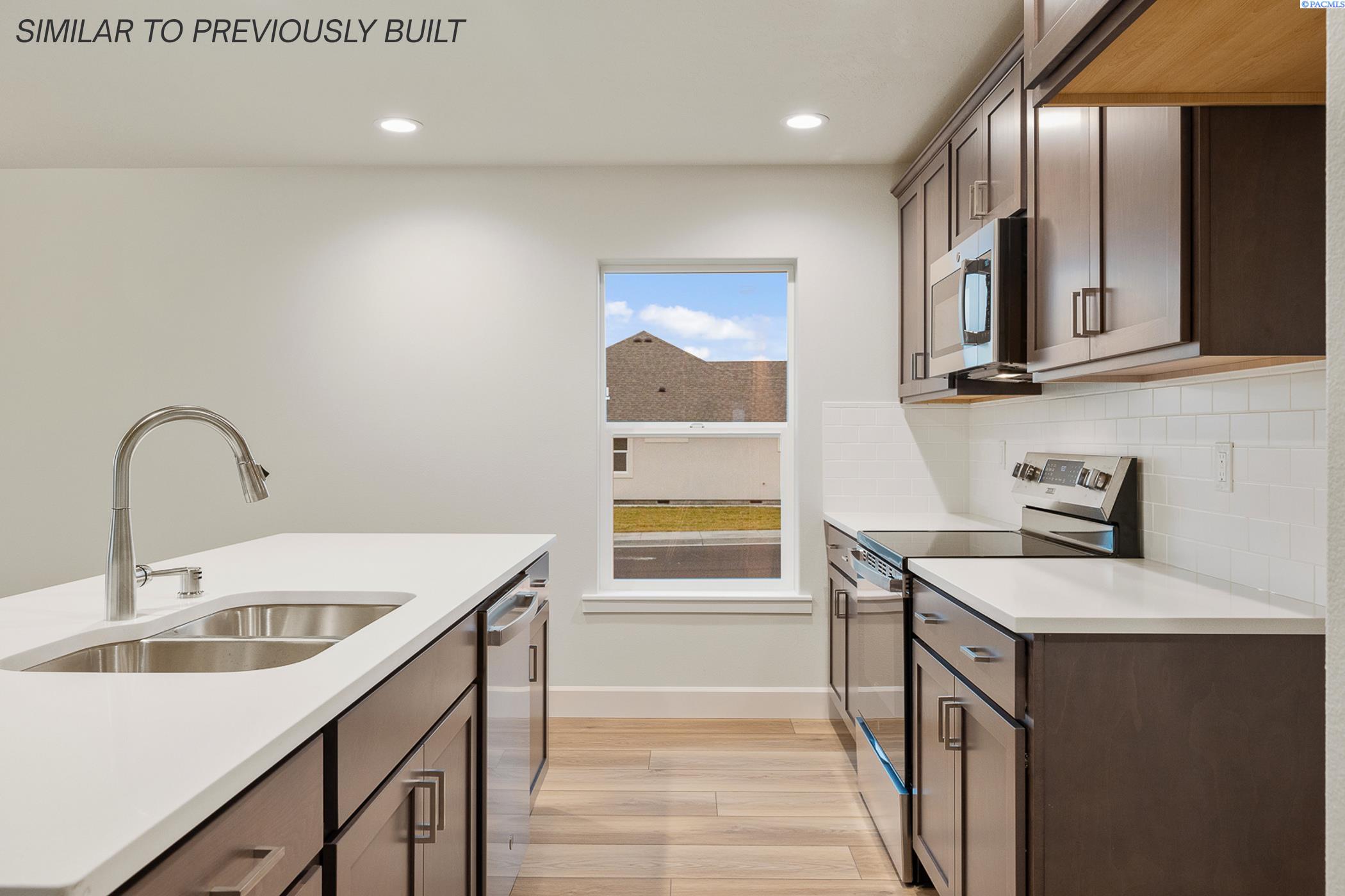 6409 Rd 90 , Pasco, WA 99301