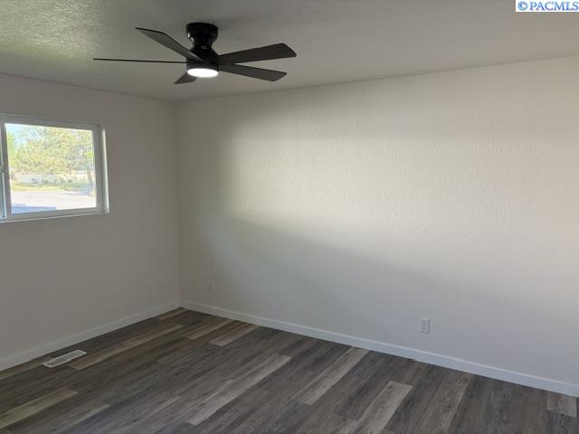 5015 6th Pl, Kennewick, WA 99336