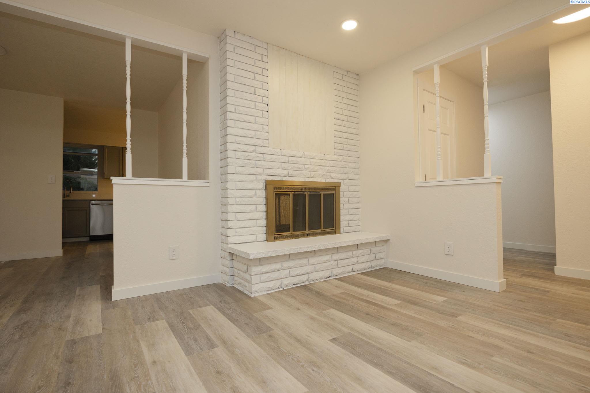 5015 W 6th Pl, Kennewick, WA 99336