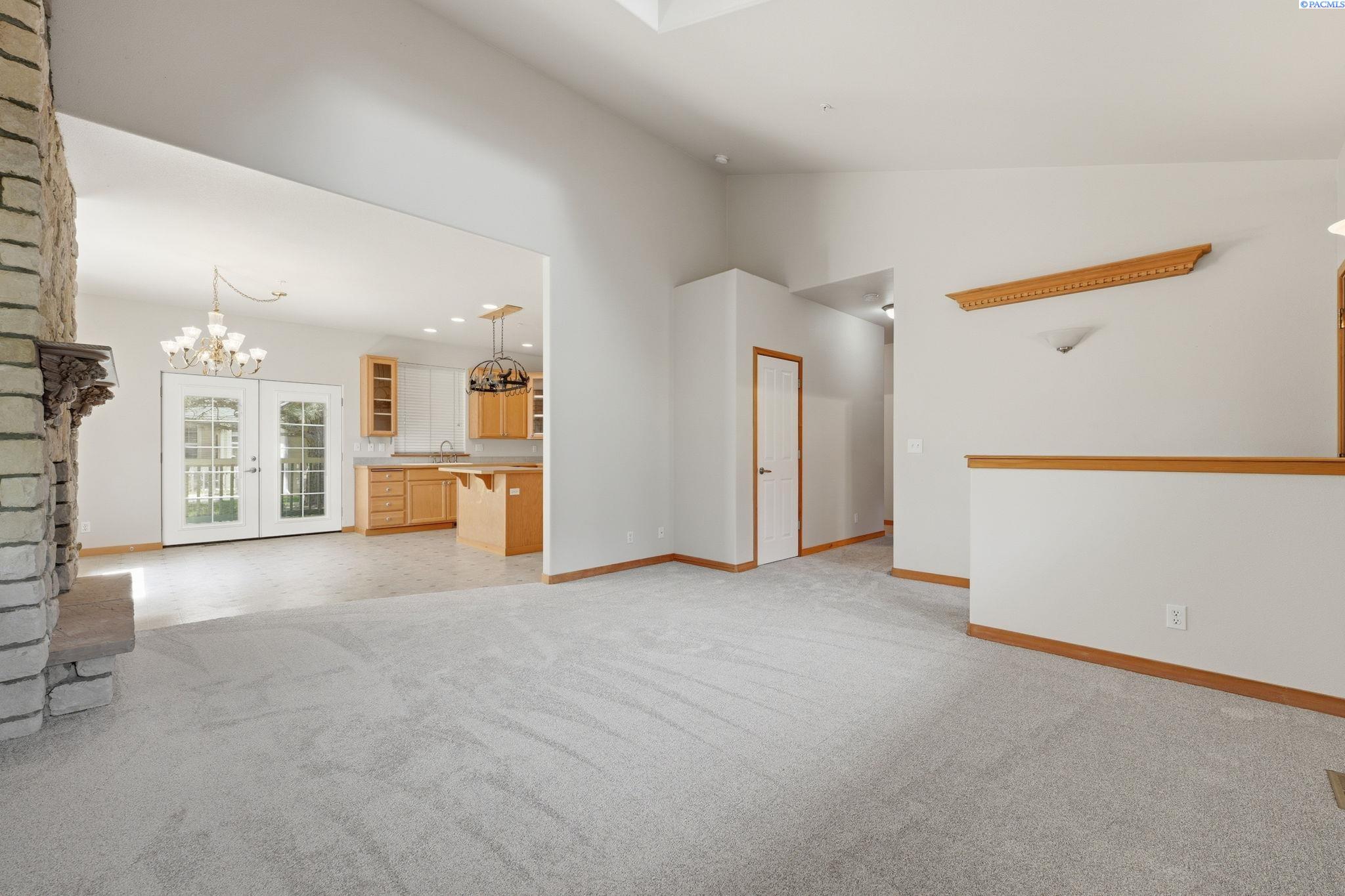 7907 20th Ave, Kennewick, WA 99338