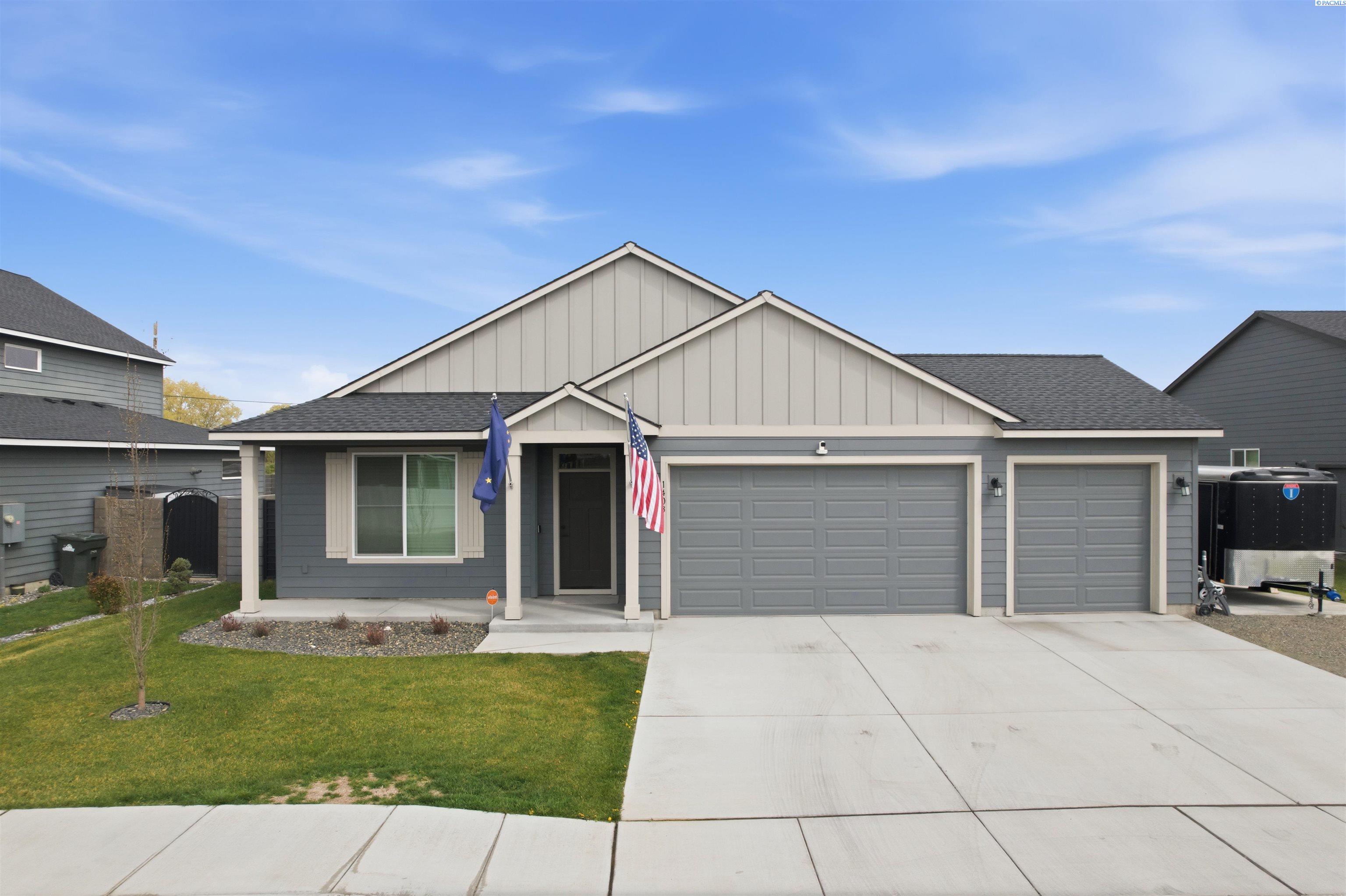1403 Diamond Ave, Grandview WA 98930