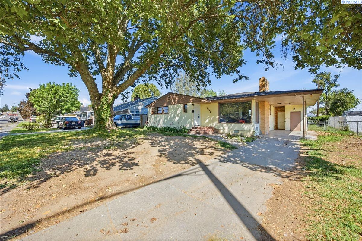 1922 6th Ave, Kennewick, WA 99336