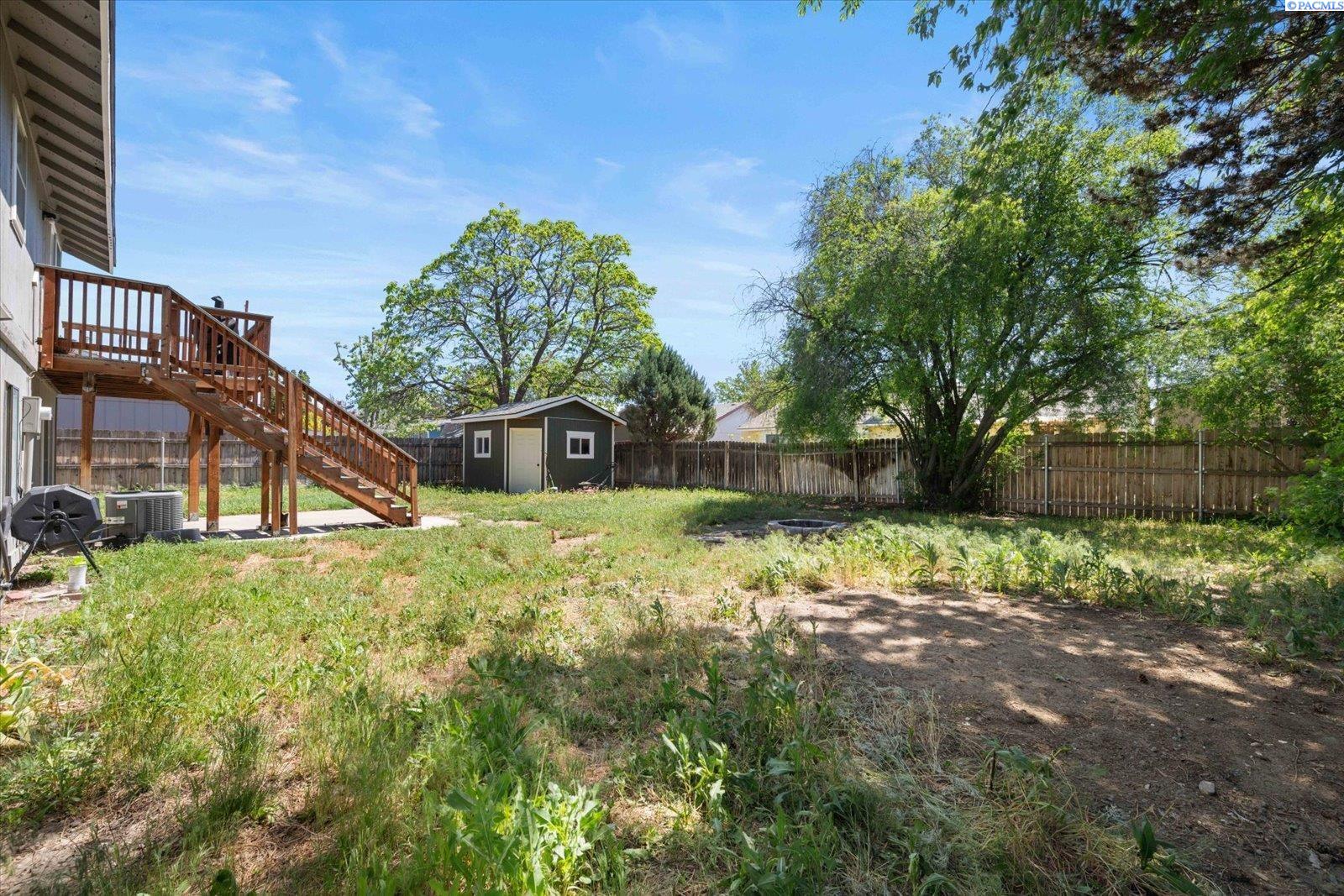 8309 Deschutes Ave, Kennewick, WA 99336