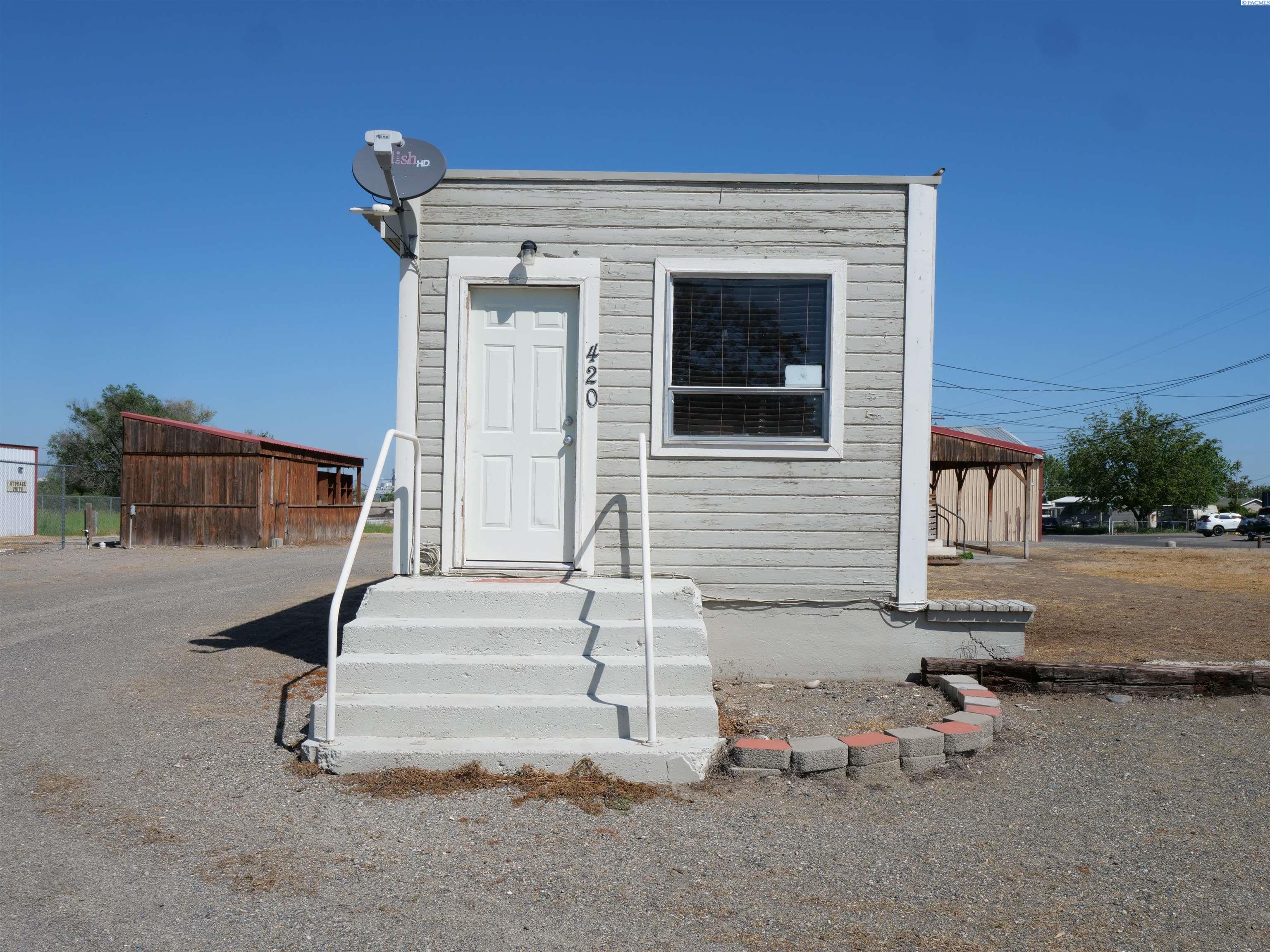 167 2nd Ave, Burbank, WA 99323
