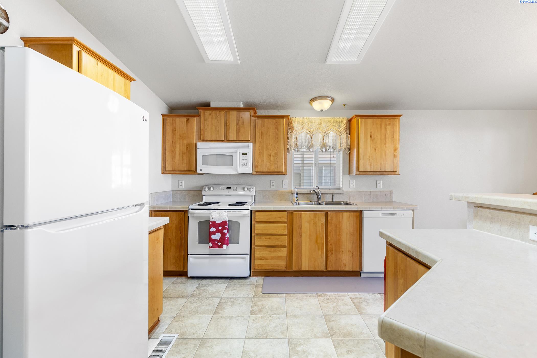 312 Columbia Center Blvd #45, Kennewick, WA 99336