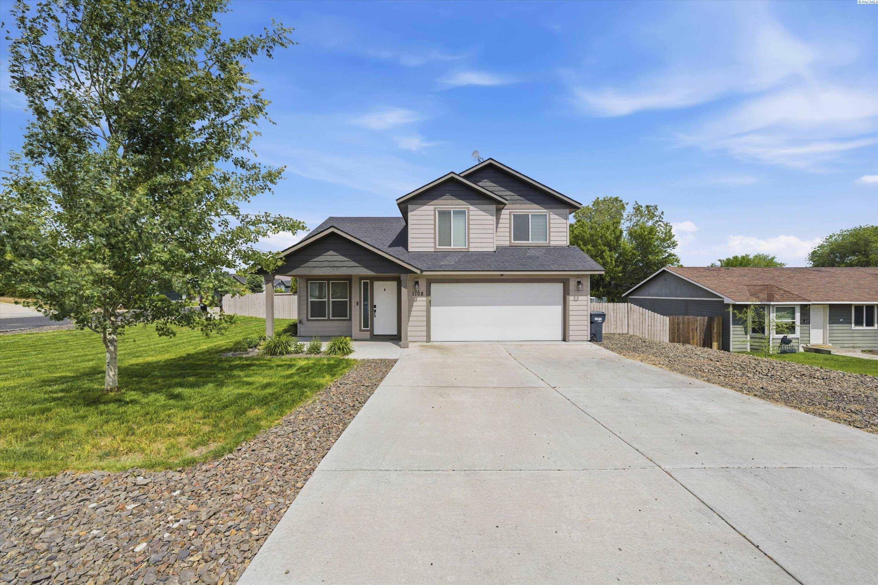 1108 Neptune Ave, Benton City, WA 99320