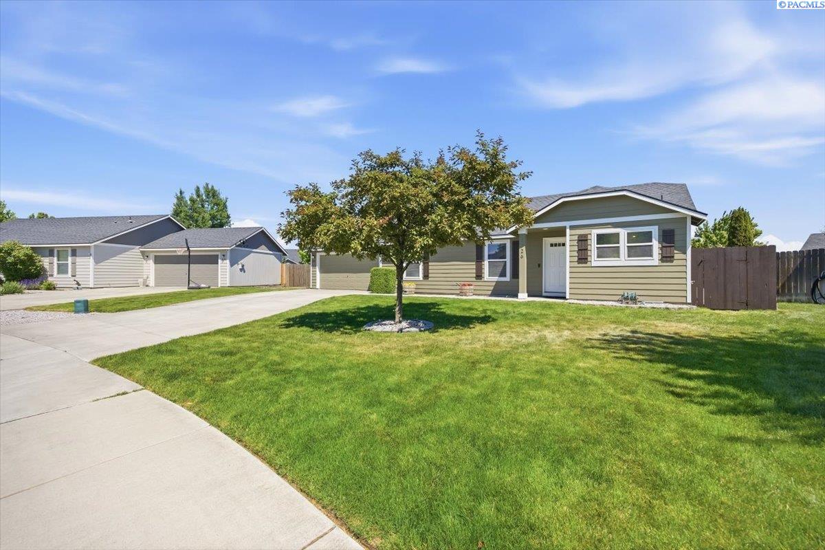 5126 Monica St, West Richland, WA 99353