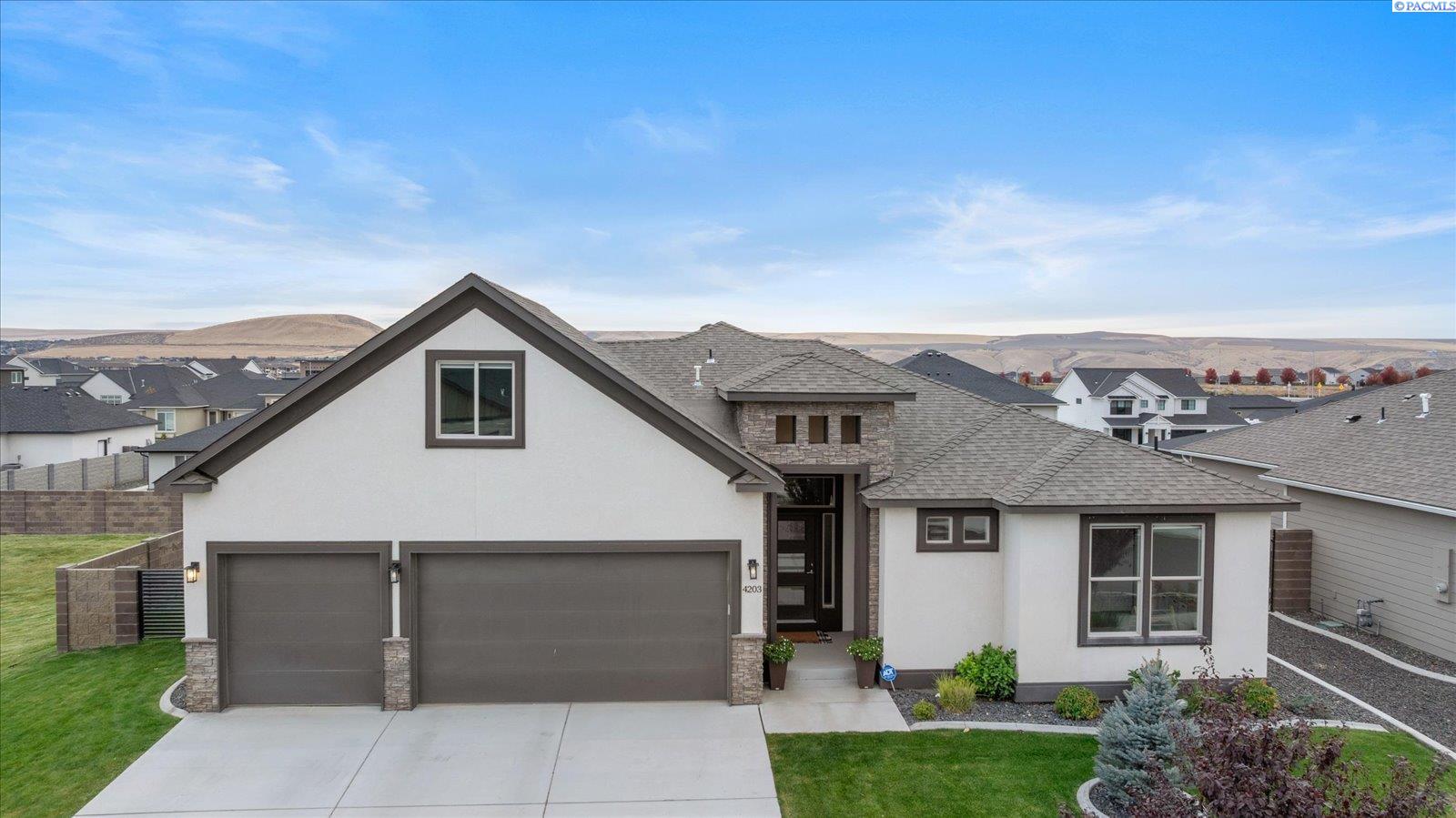 4203 Barbera St, Richland, WA 99352