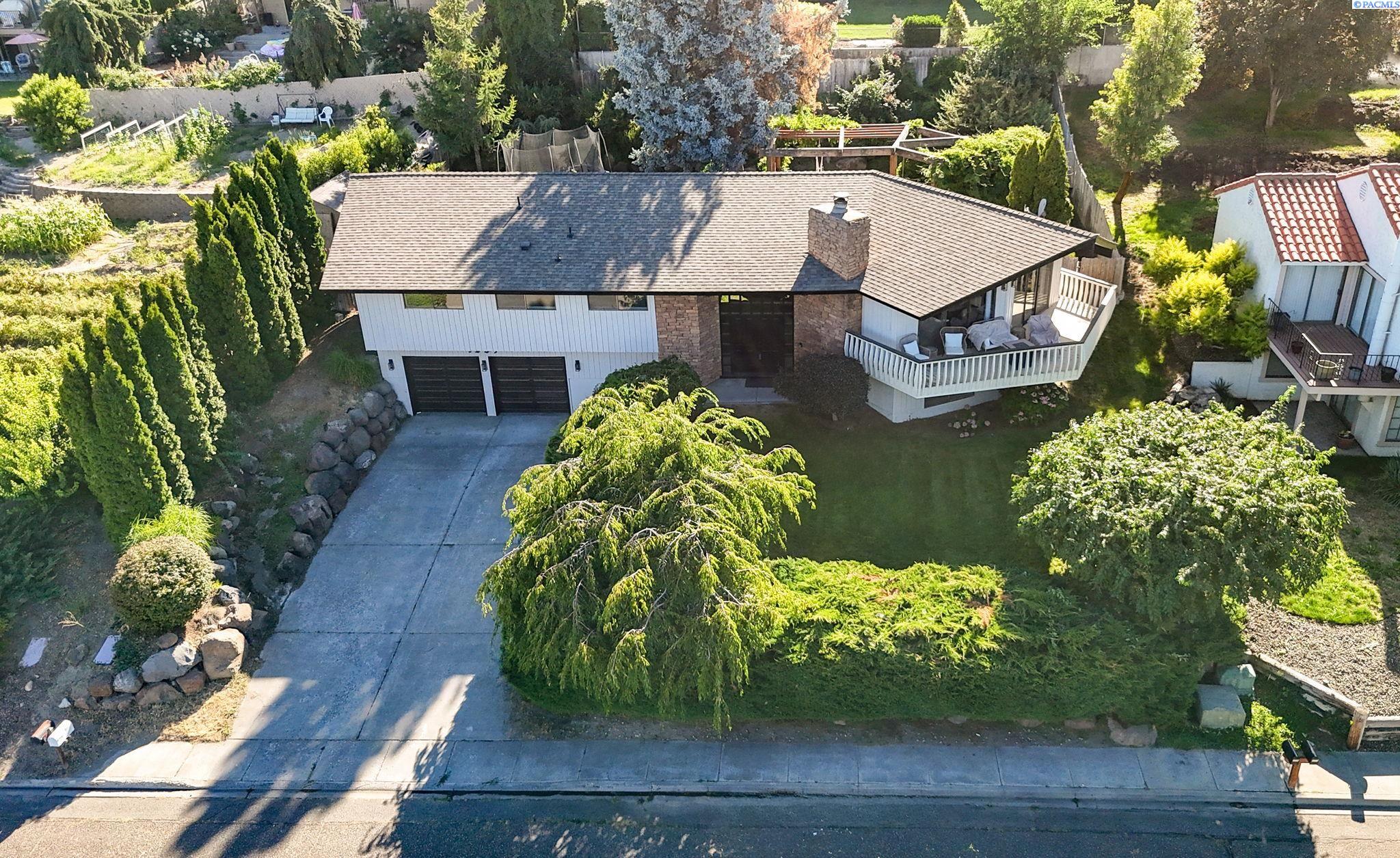 1229 Adair Dr, Richland, WA 99352