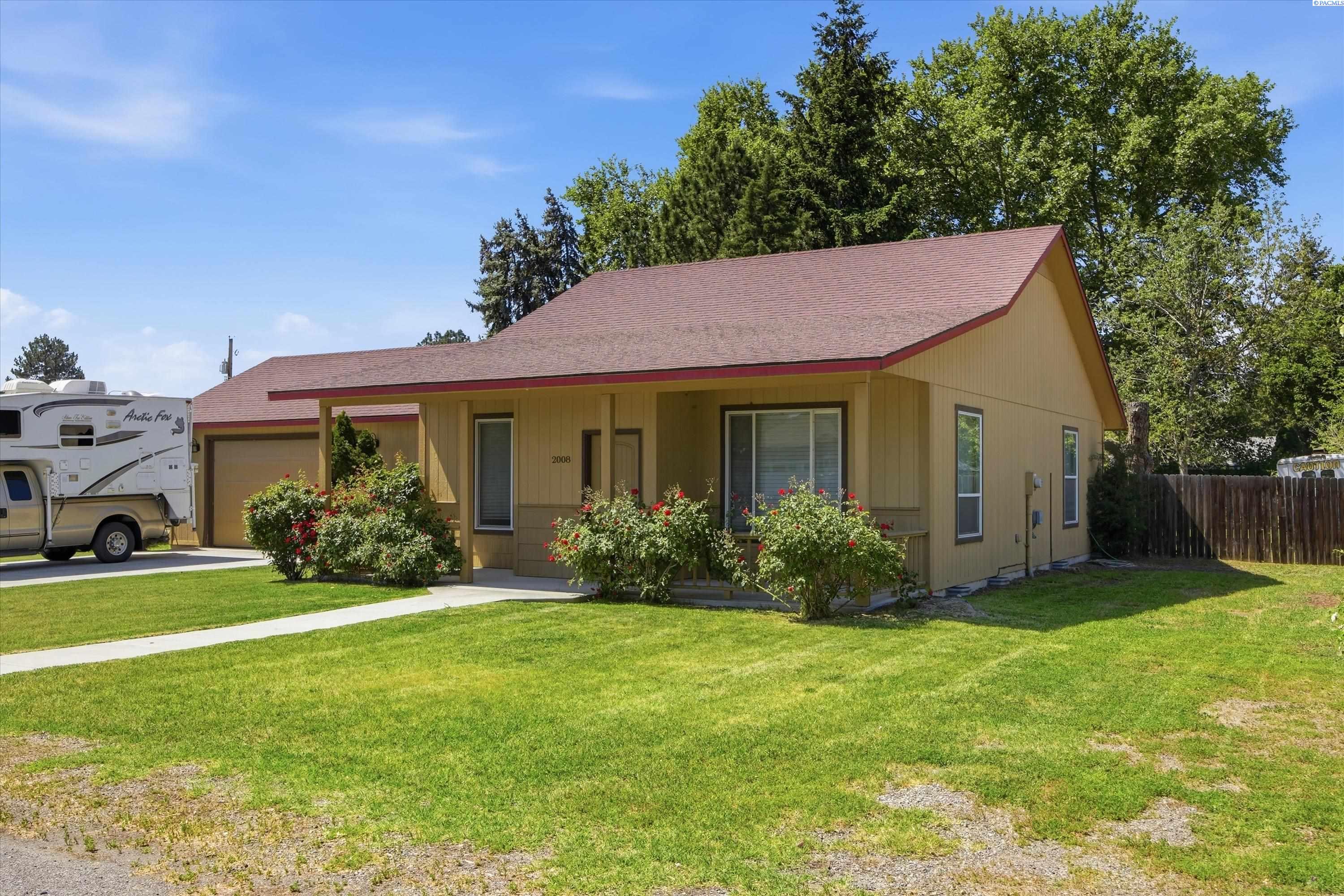 2008 Road 34 , Pasco, WA 99301