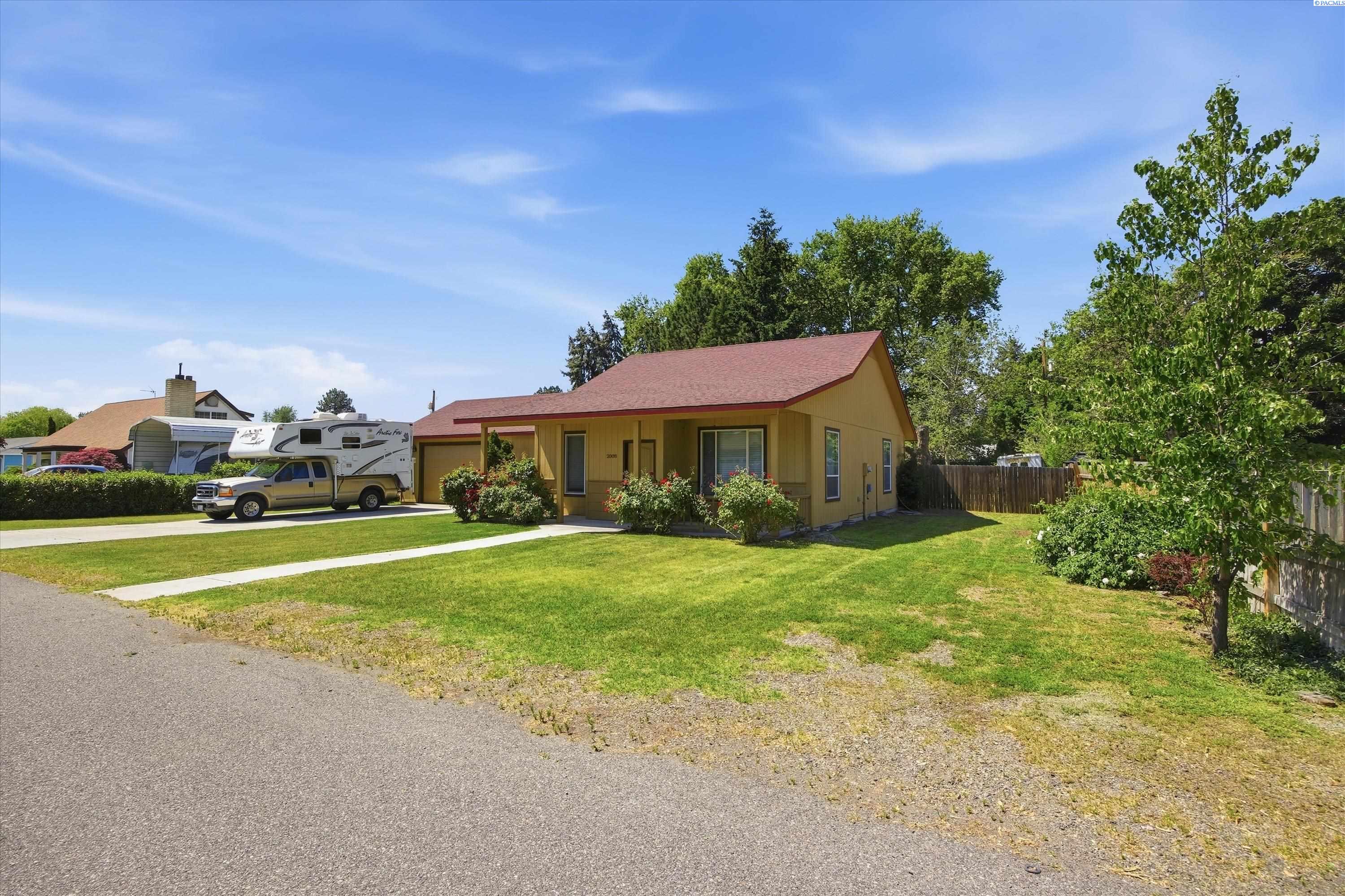 2008 Road 34 , Pasco, WA 99301