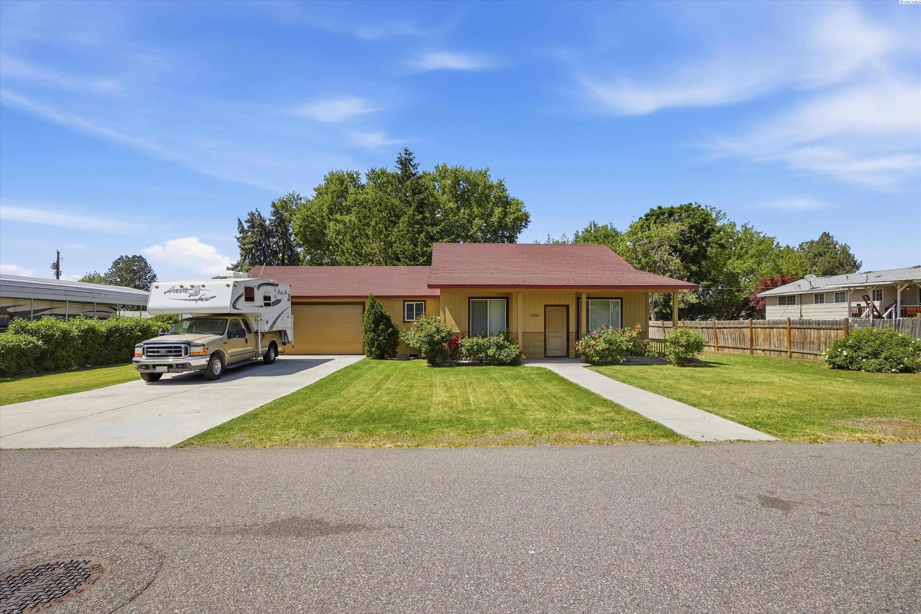 2008 Road 34 , Pasco, WA 99301