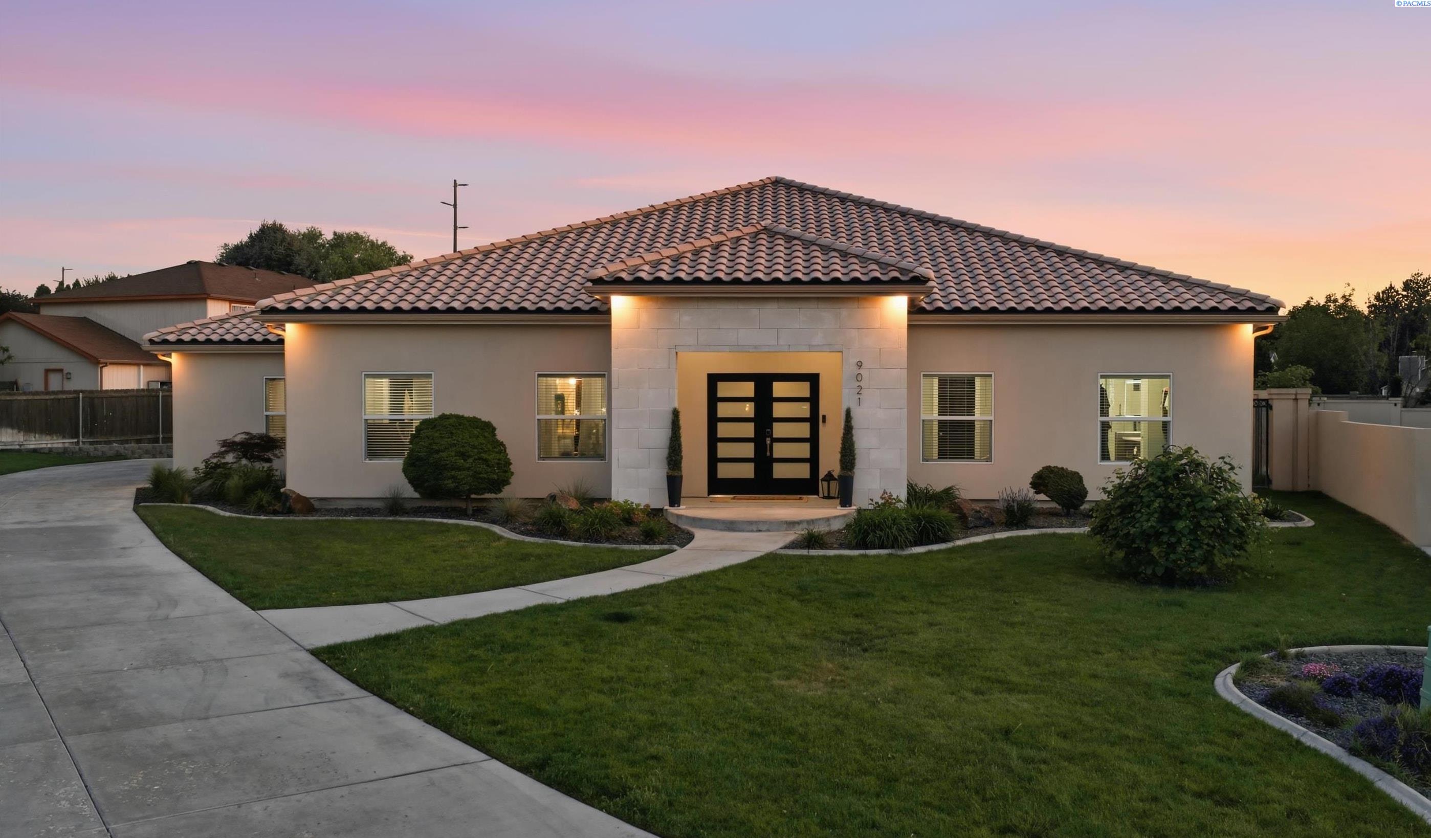 9021 Rio Grande Ave, Kennewick, WA 99336