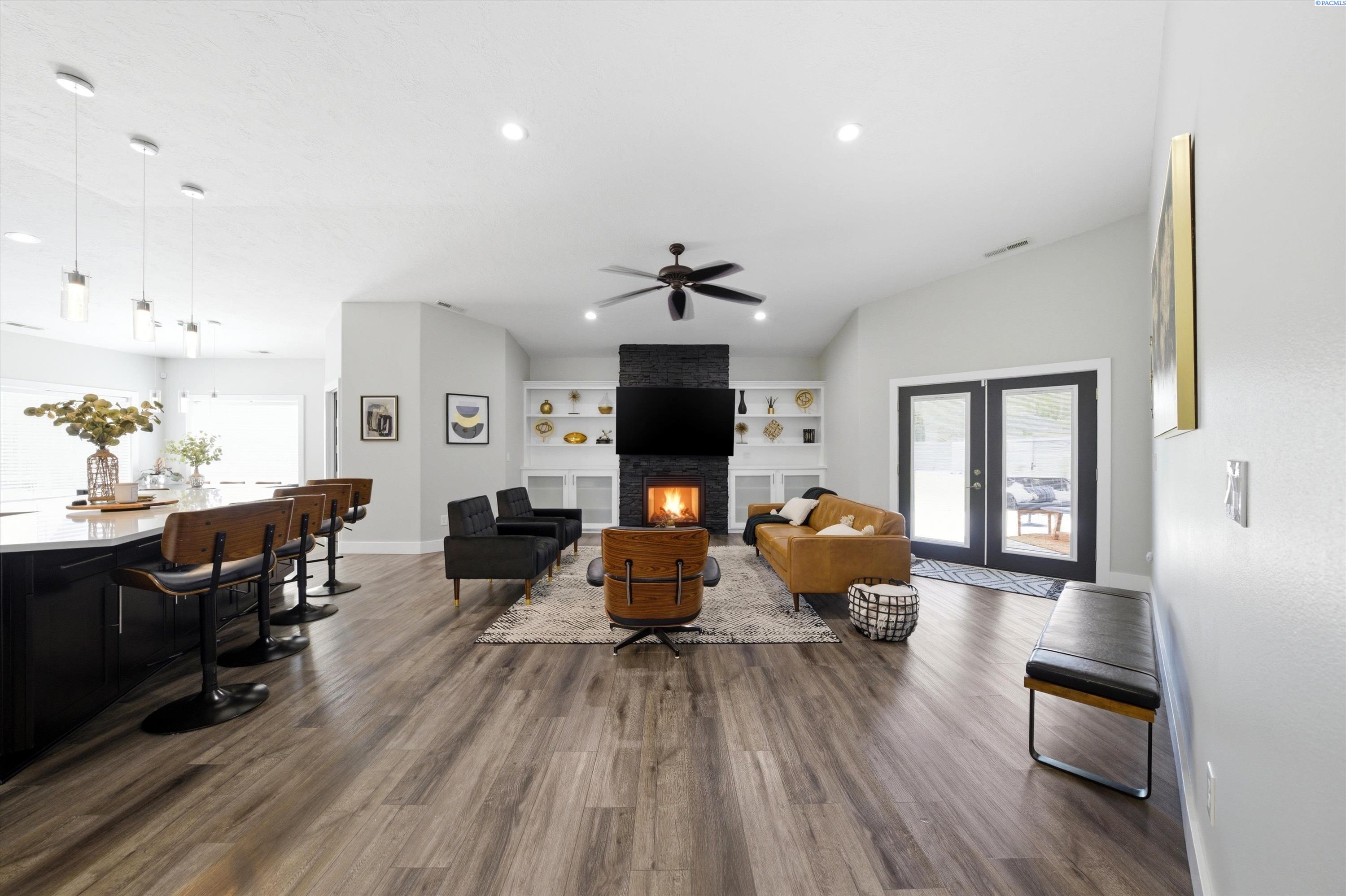 9021 Rio Grande Ave, Kennewick, WA 99336