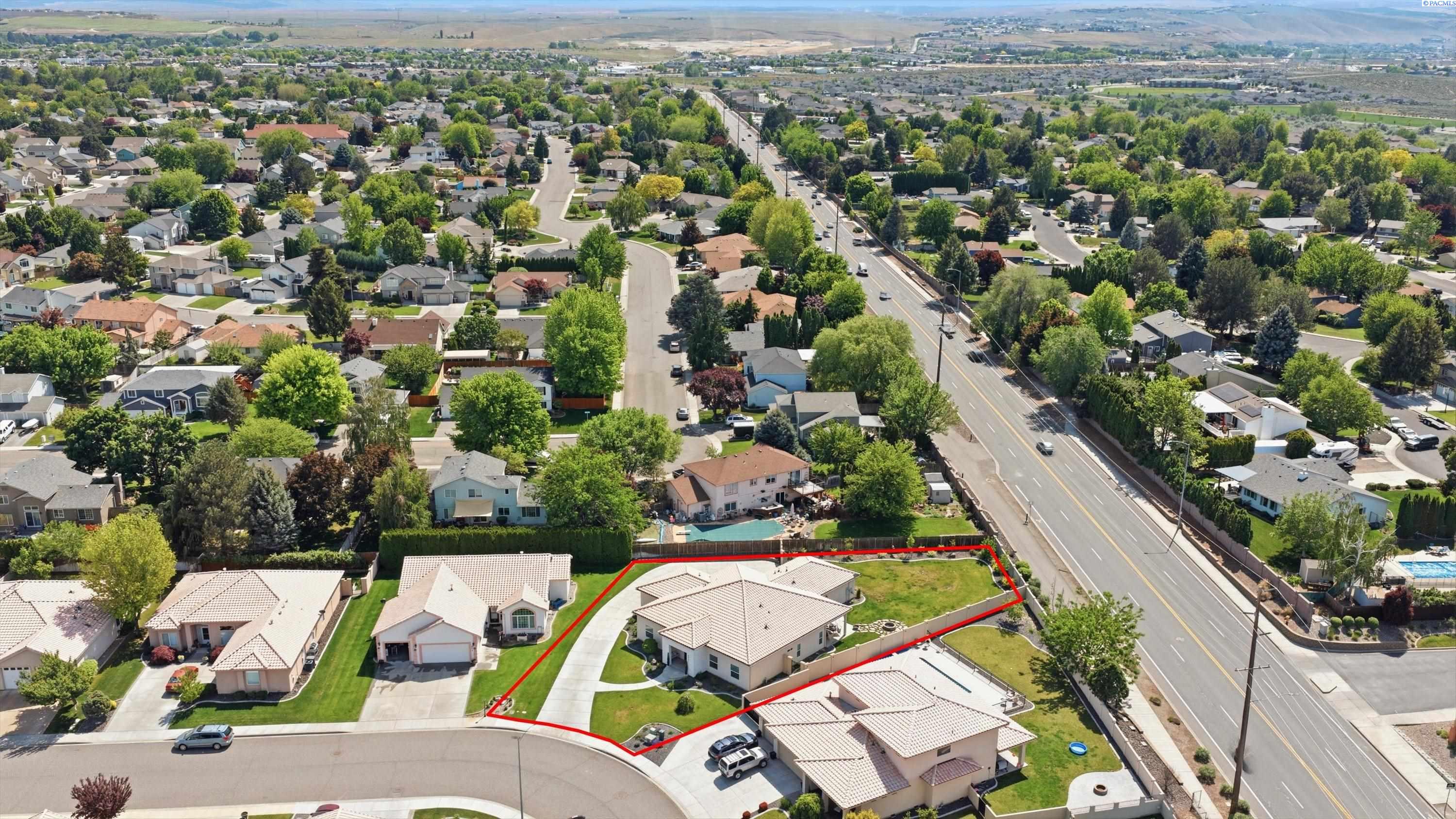 9021 Rio Grande Ave, Kennewick, WA 99336