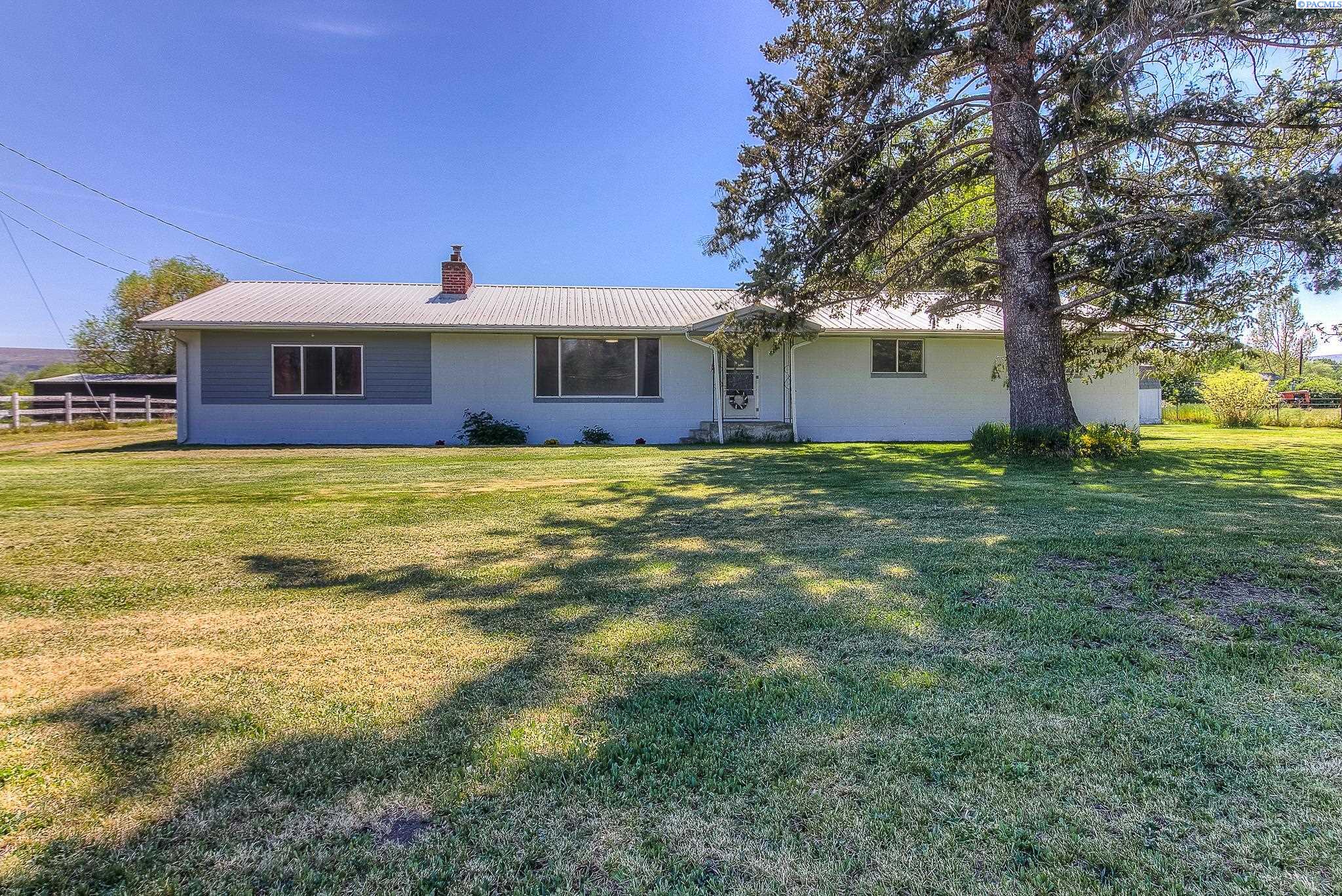11704 Gilbert Road, Yakima WA 98903