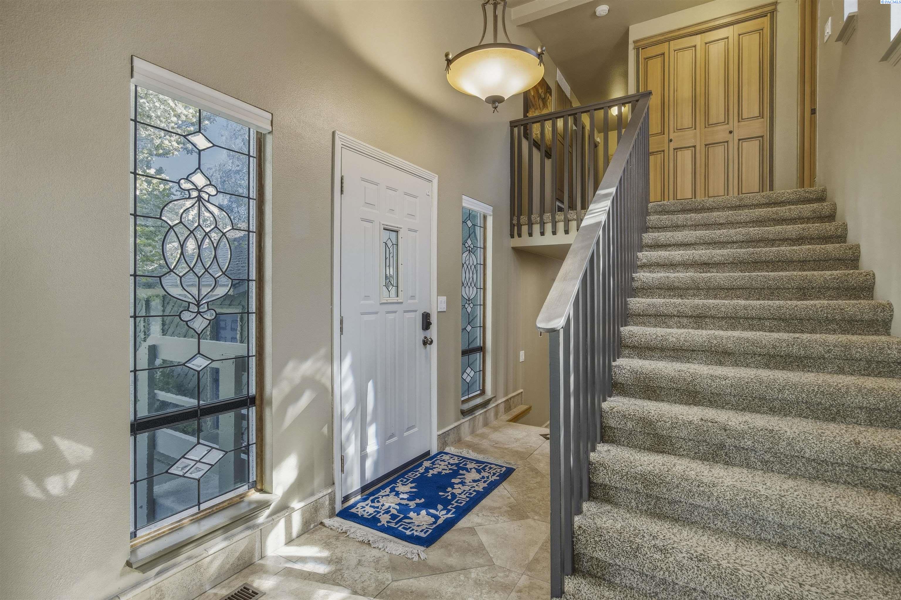 2507 Dawn Hill Ct, Richland, WA 99352