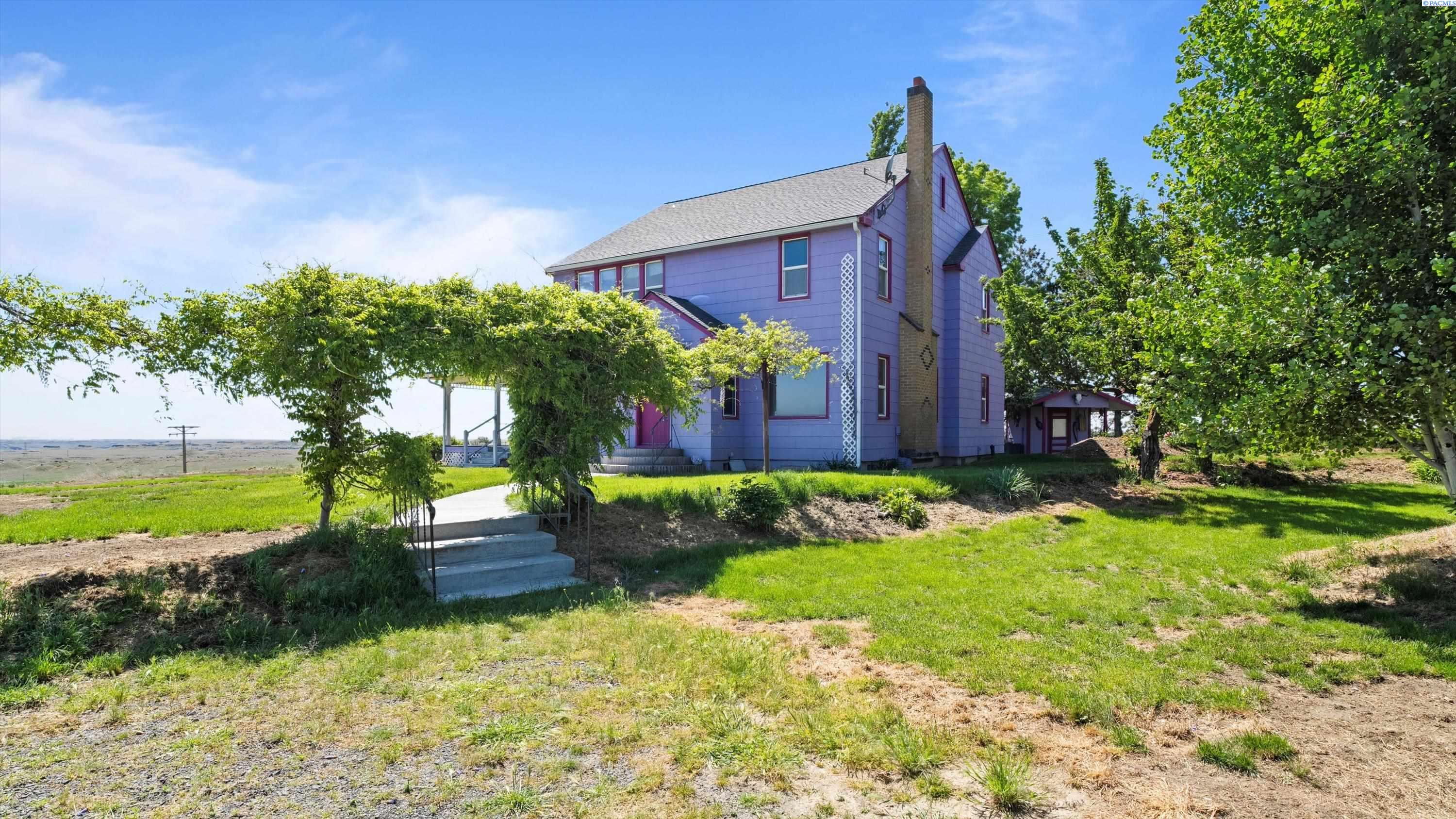 411 Moon Rd, Connell, WA 99326