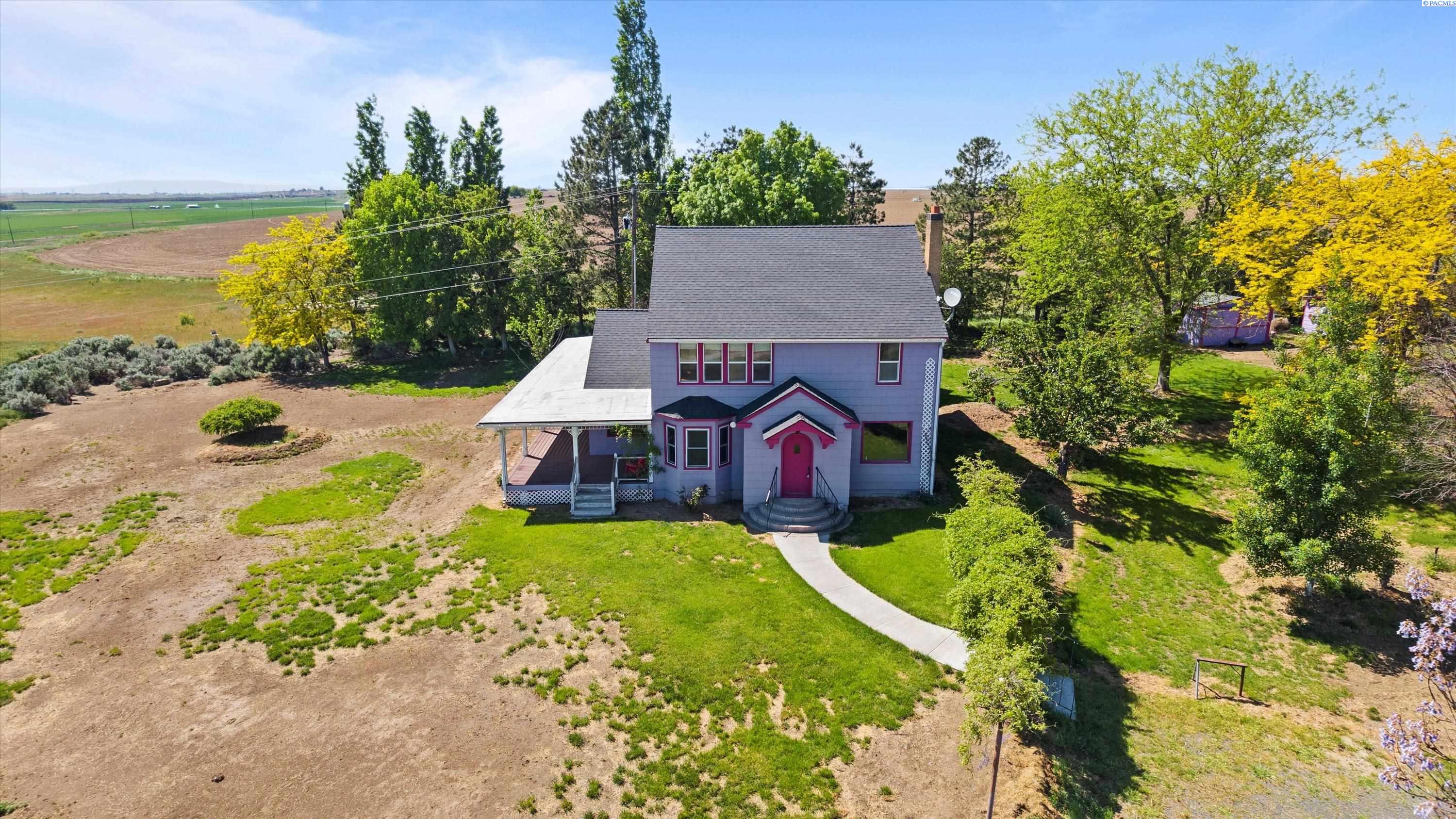 411 Moon Rd, Connell, WA 99326