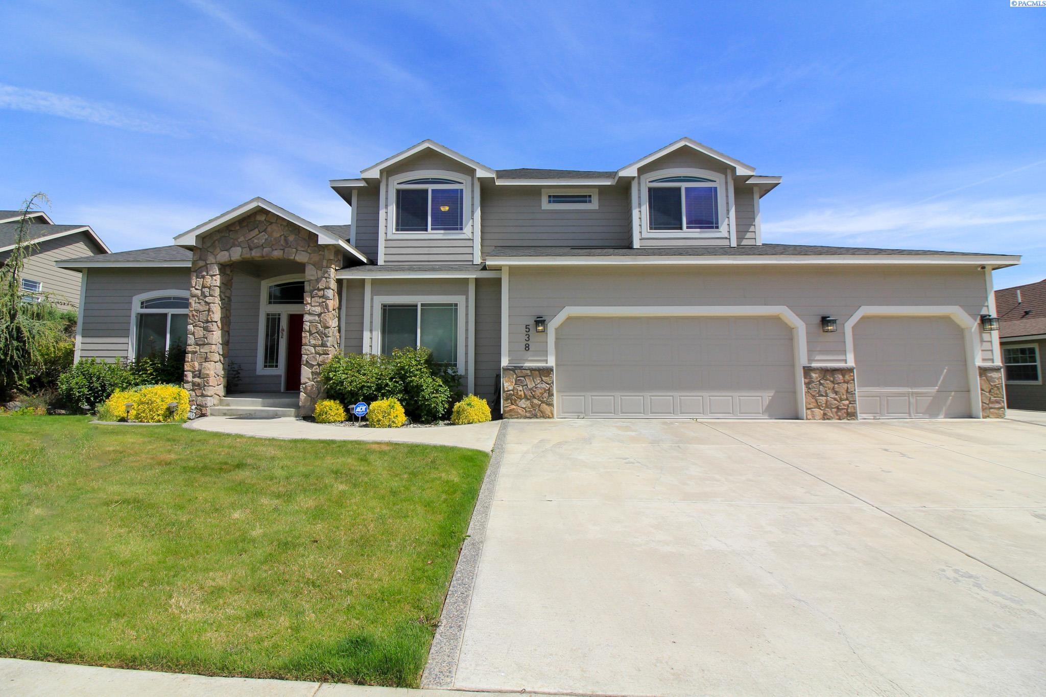 538 Meadow Hills Dr, Richland, WA 99352