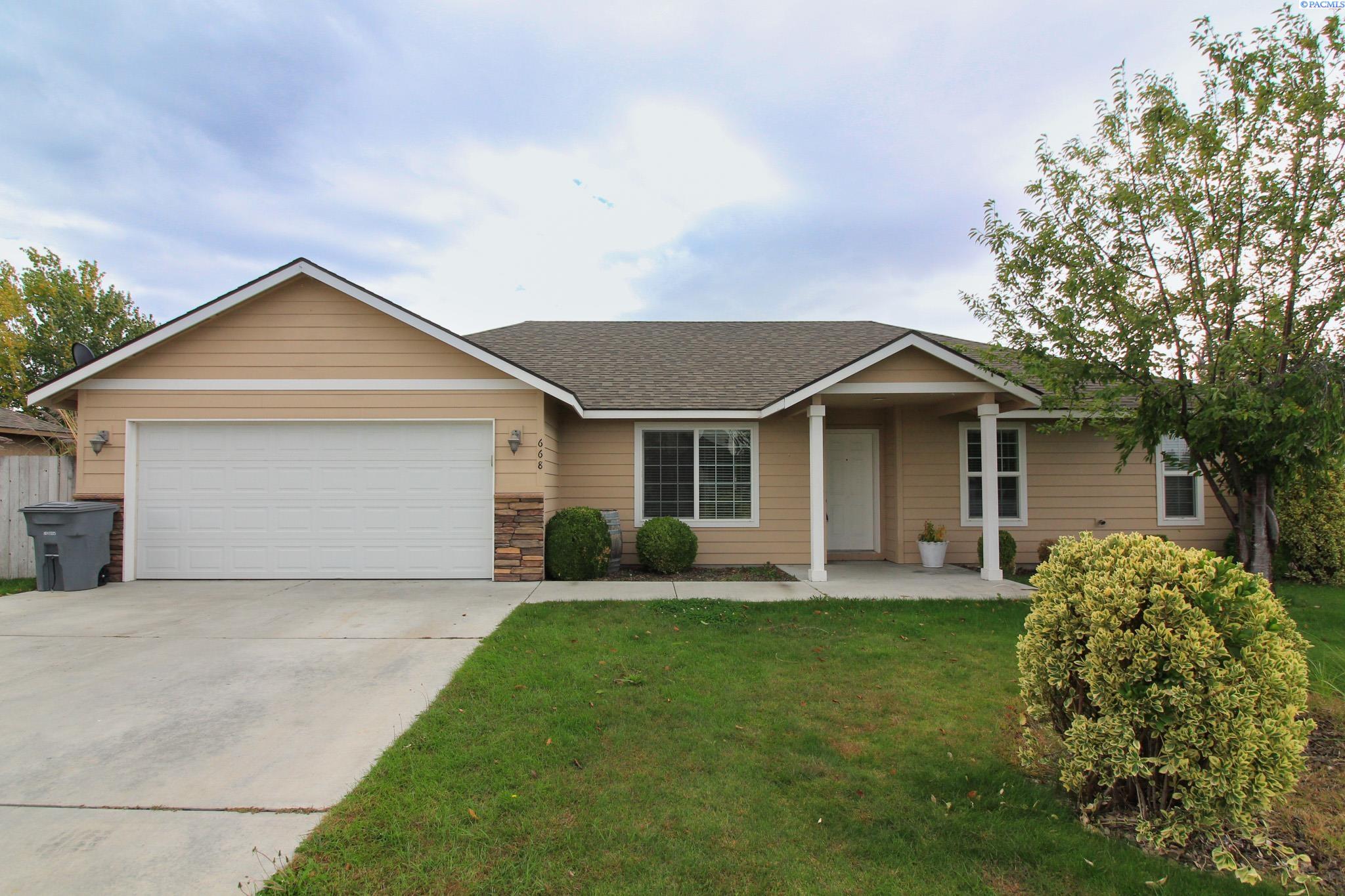 668 Sedgwick Pl, Richland, WA 99354