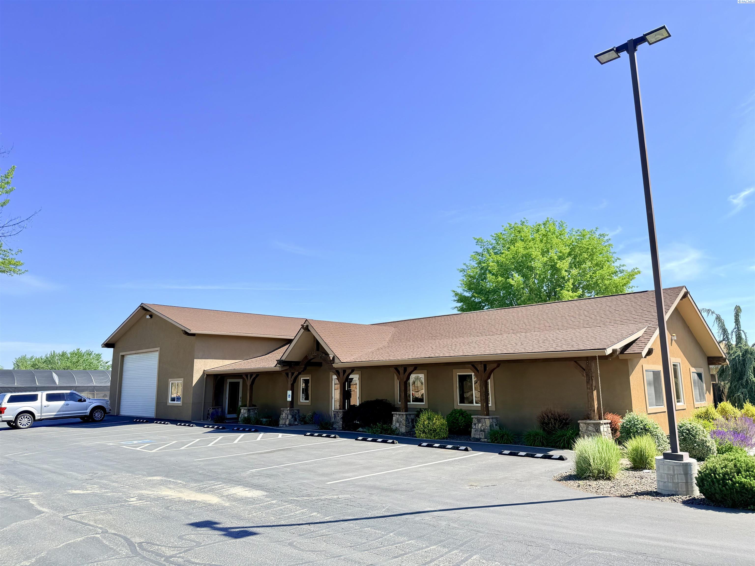 1212 Columbia Park Trl #B, Richland, WA 99352