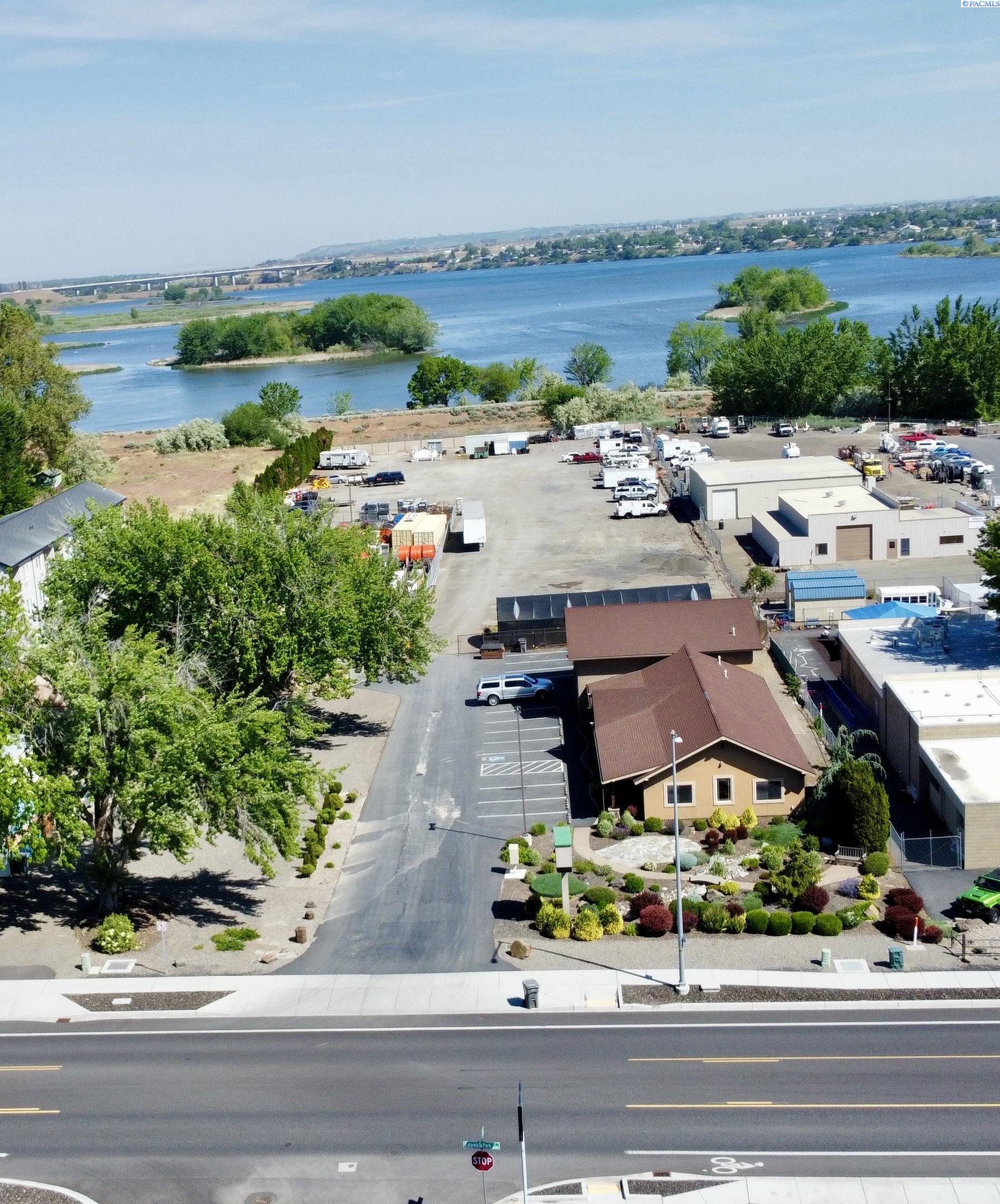 1212 Columbia Park Trl #B, Richland, WA 99352