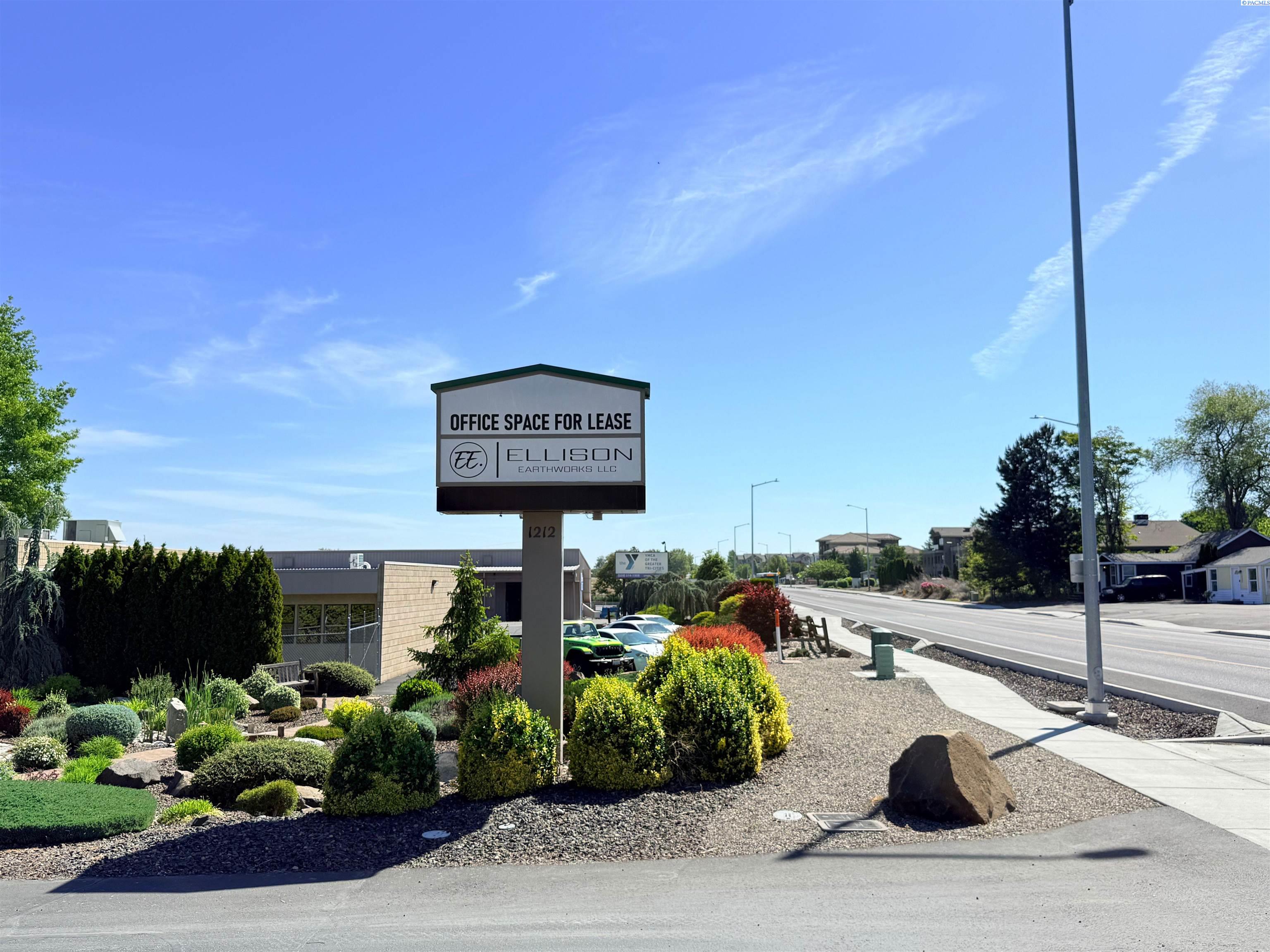 1212 Columbia Park Trl #B, Richland, WA 99352