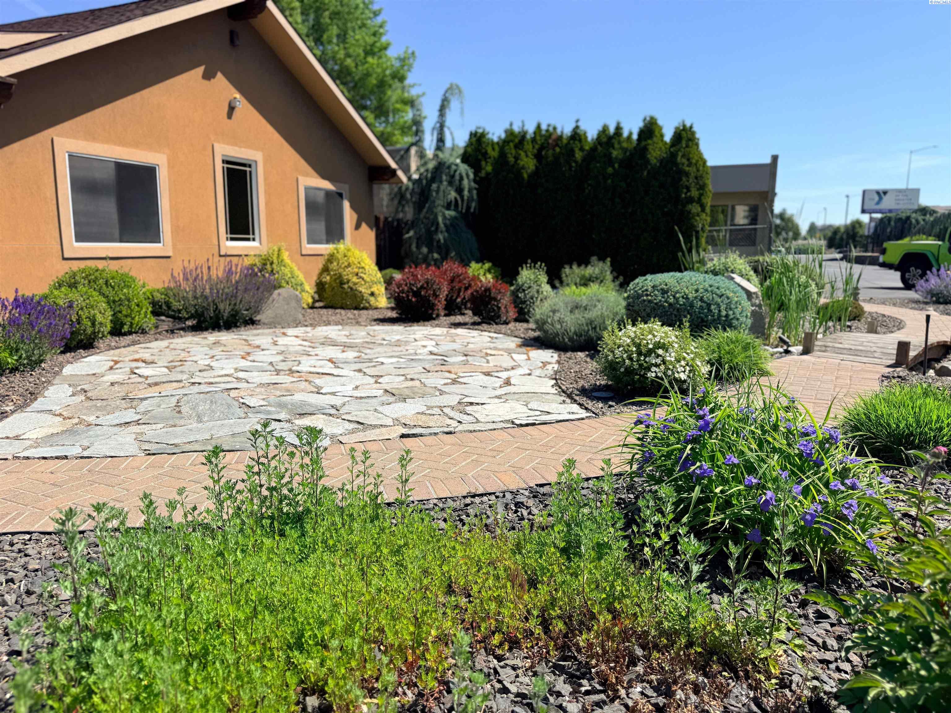 1212 Columbia Park Trl #B, Richland, WA 99352