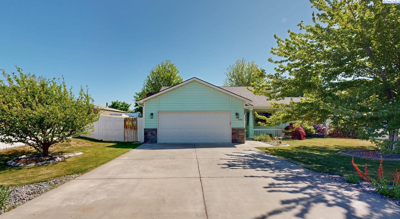 5401 Seahawk Dr, West Richland, WA 99353