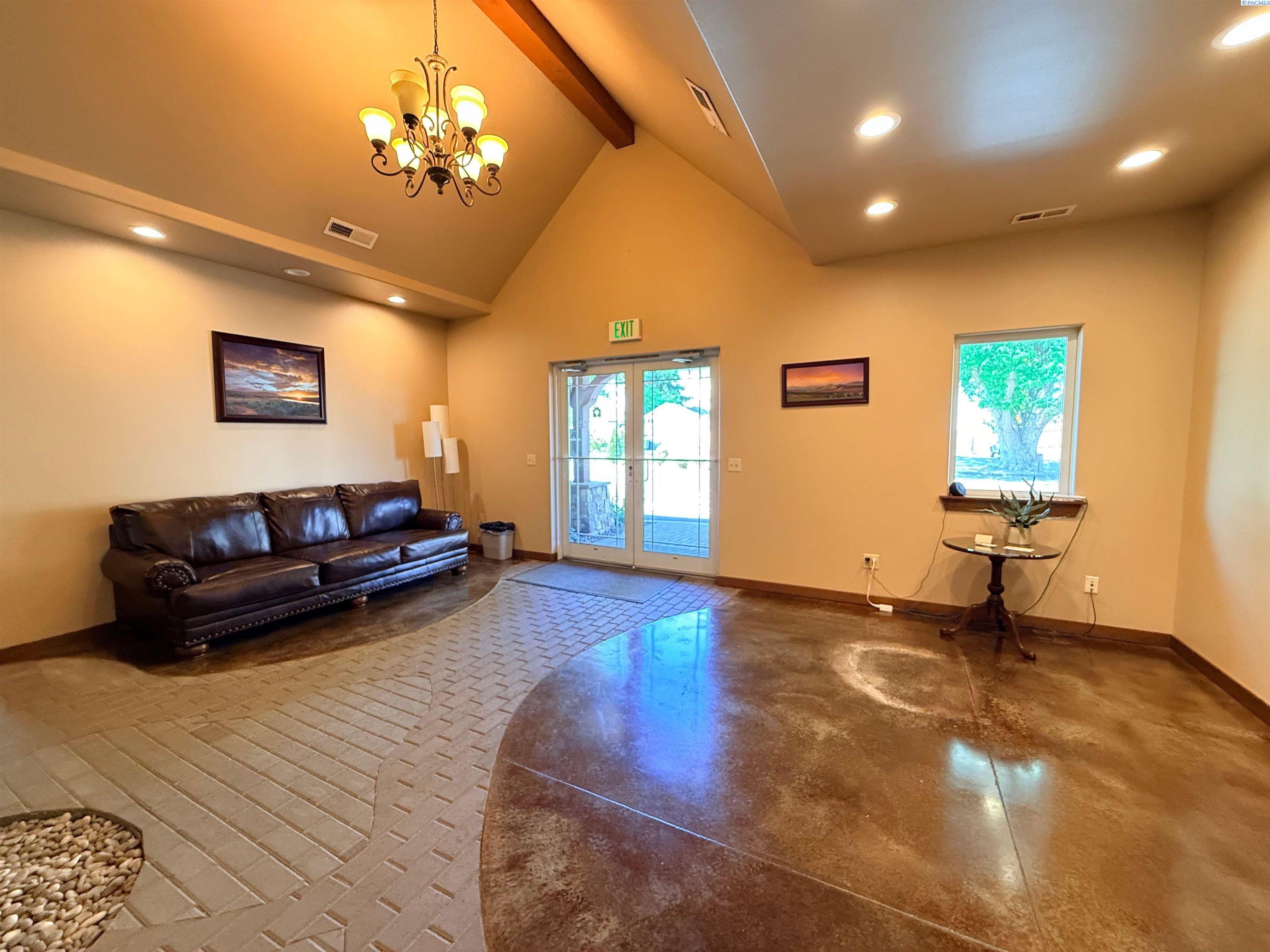 1212 Columbia Park Trl #A, Richland, WA 99352