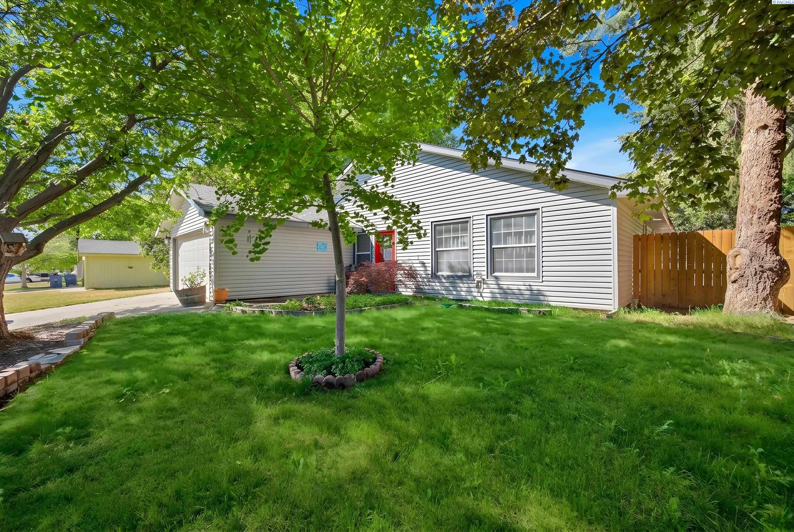 8712 Entiat Ave, Kennewick, WA 99336-9999